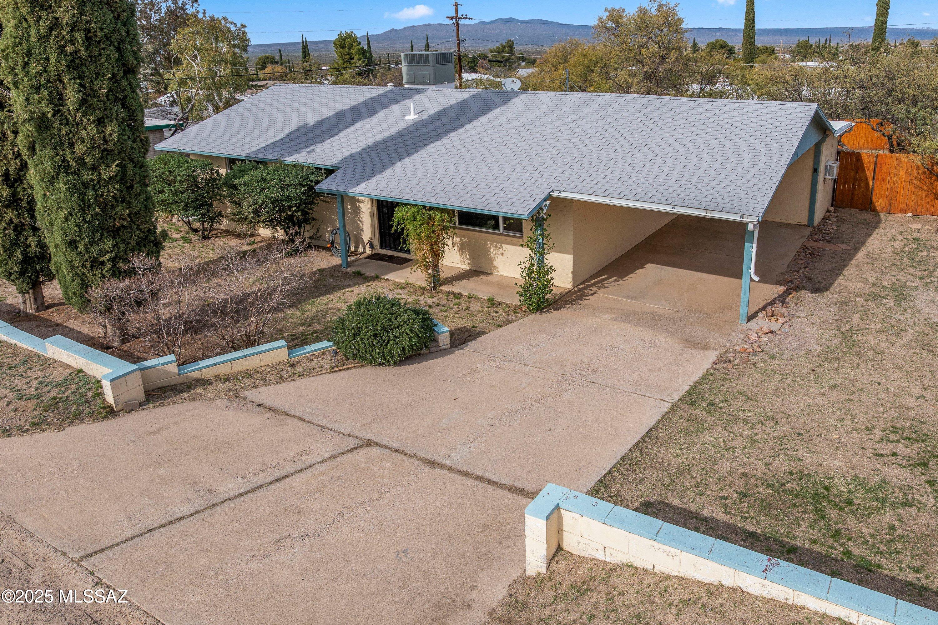 2020 W Paseo Redondo