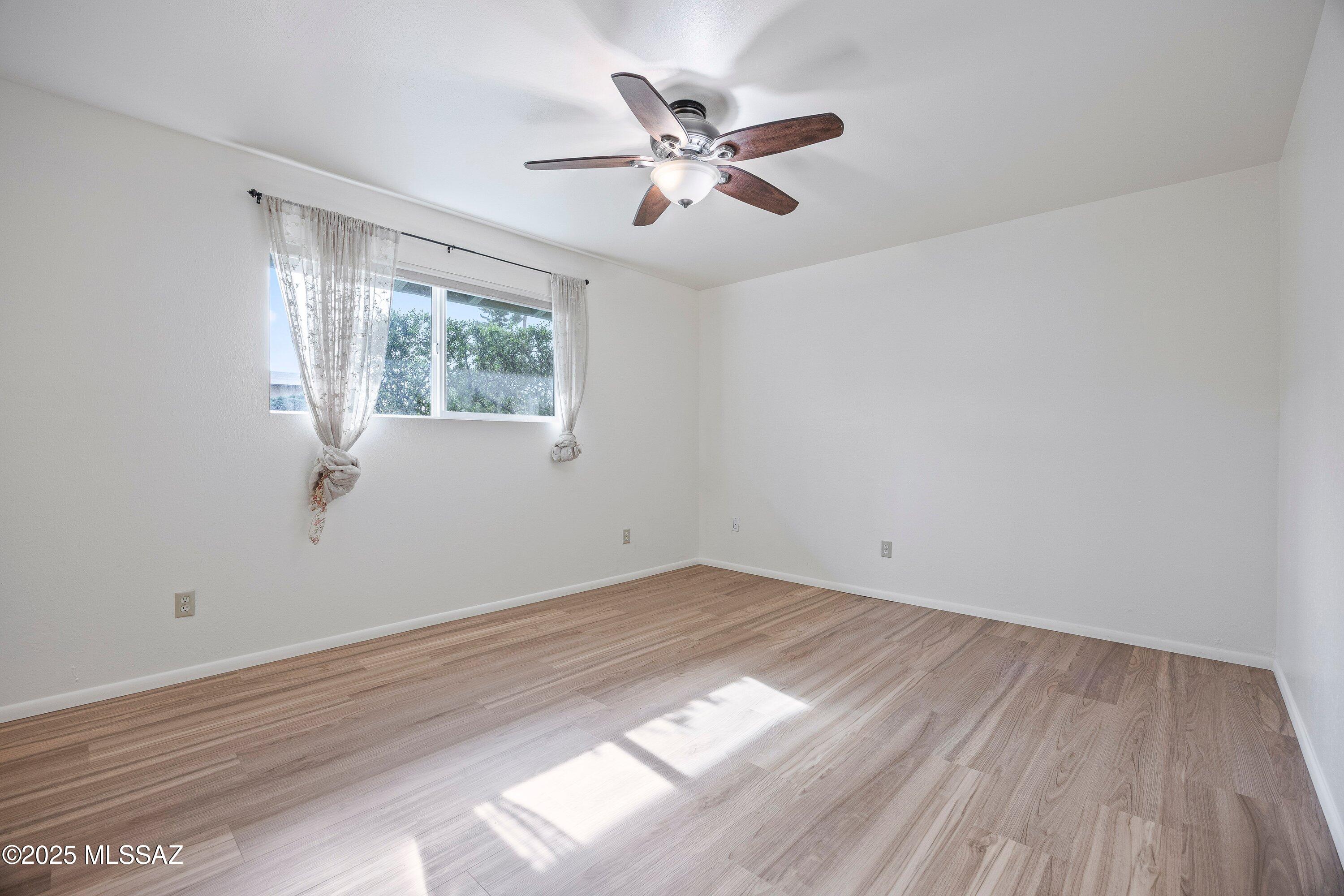 2020 W Paseo Redondo