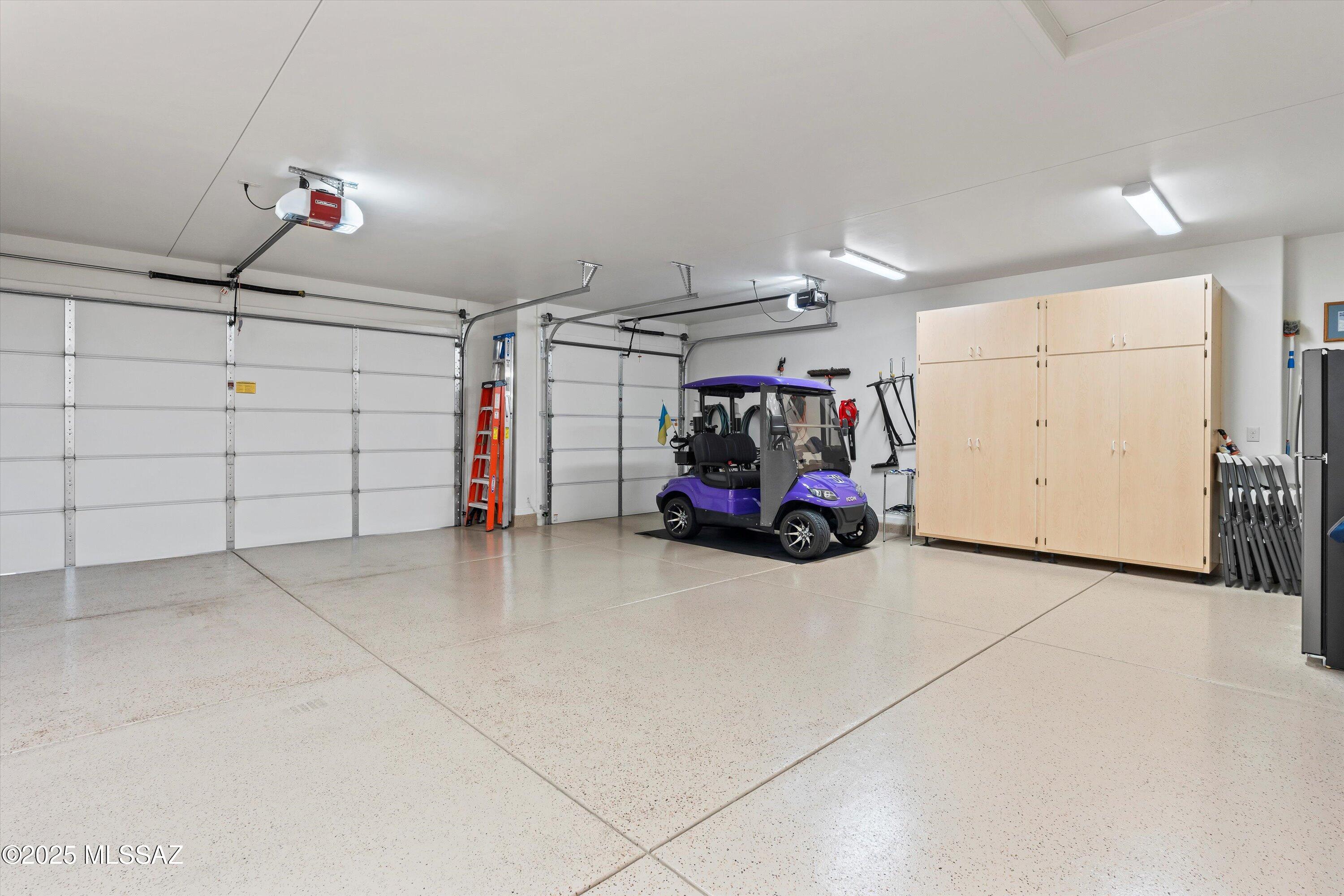 59894 E Pinyon Drive