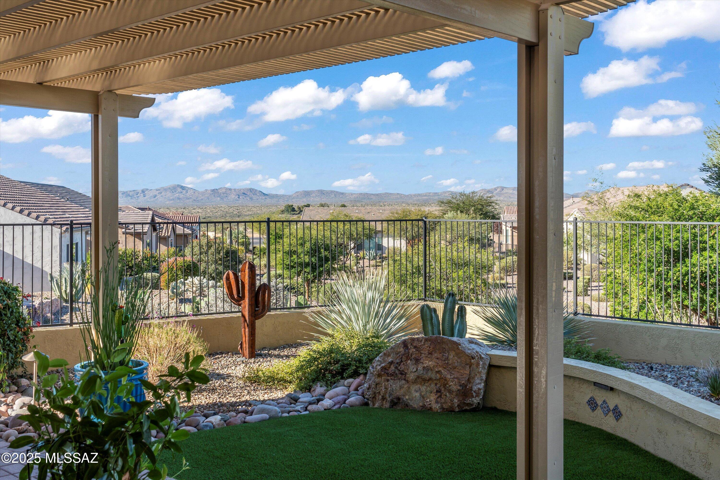 59894 E Pinyon Drive