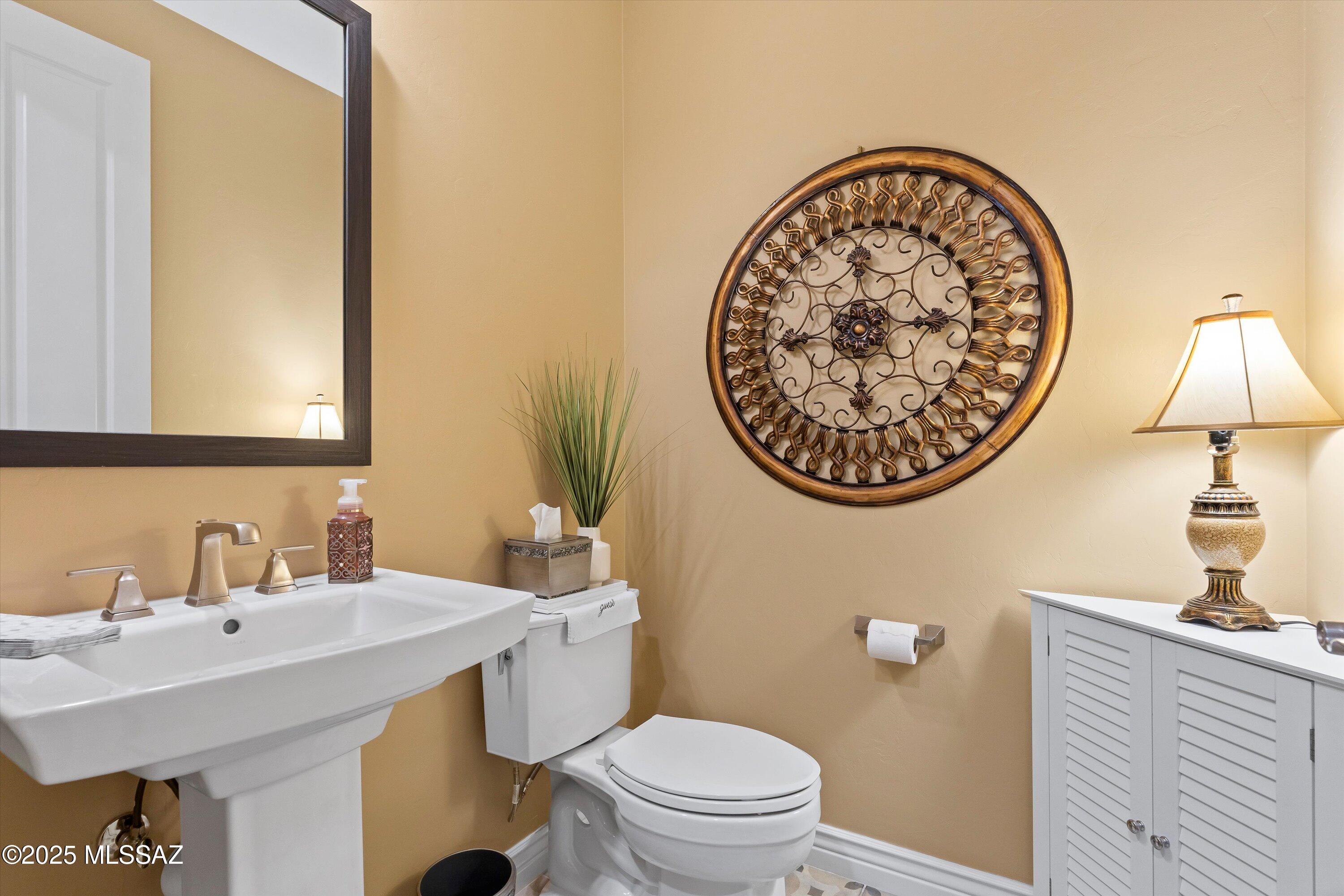 59894 E Pinyon Drive