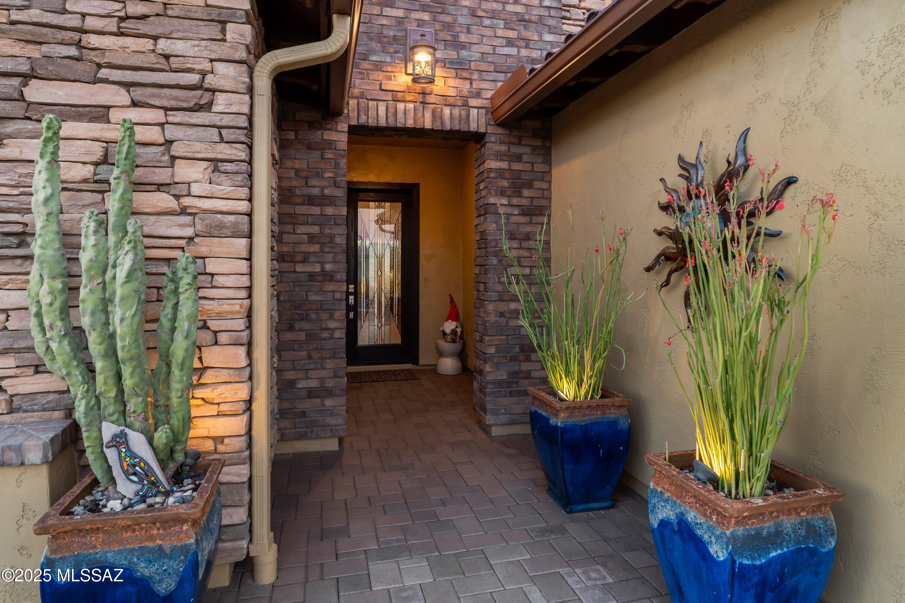 59894 E Pinyon Drive