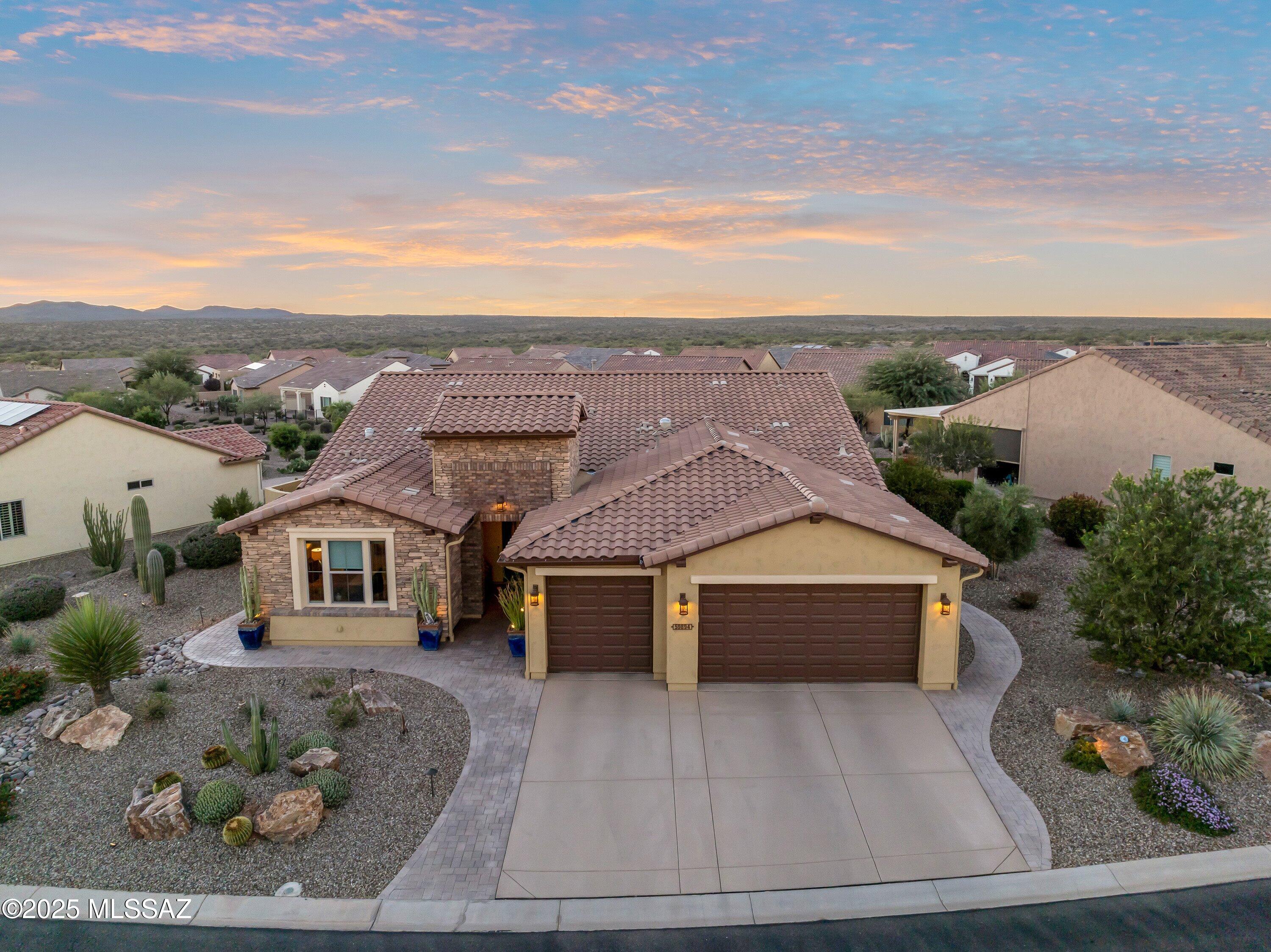 59894 E Pinyon Drive