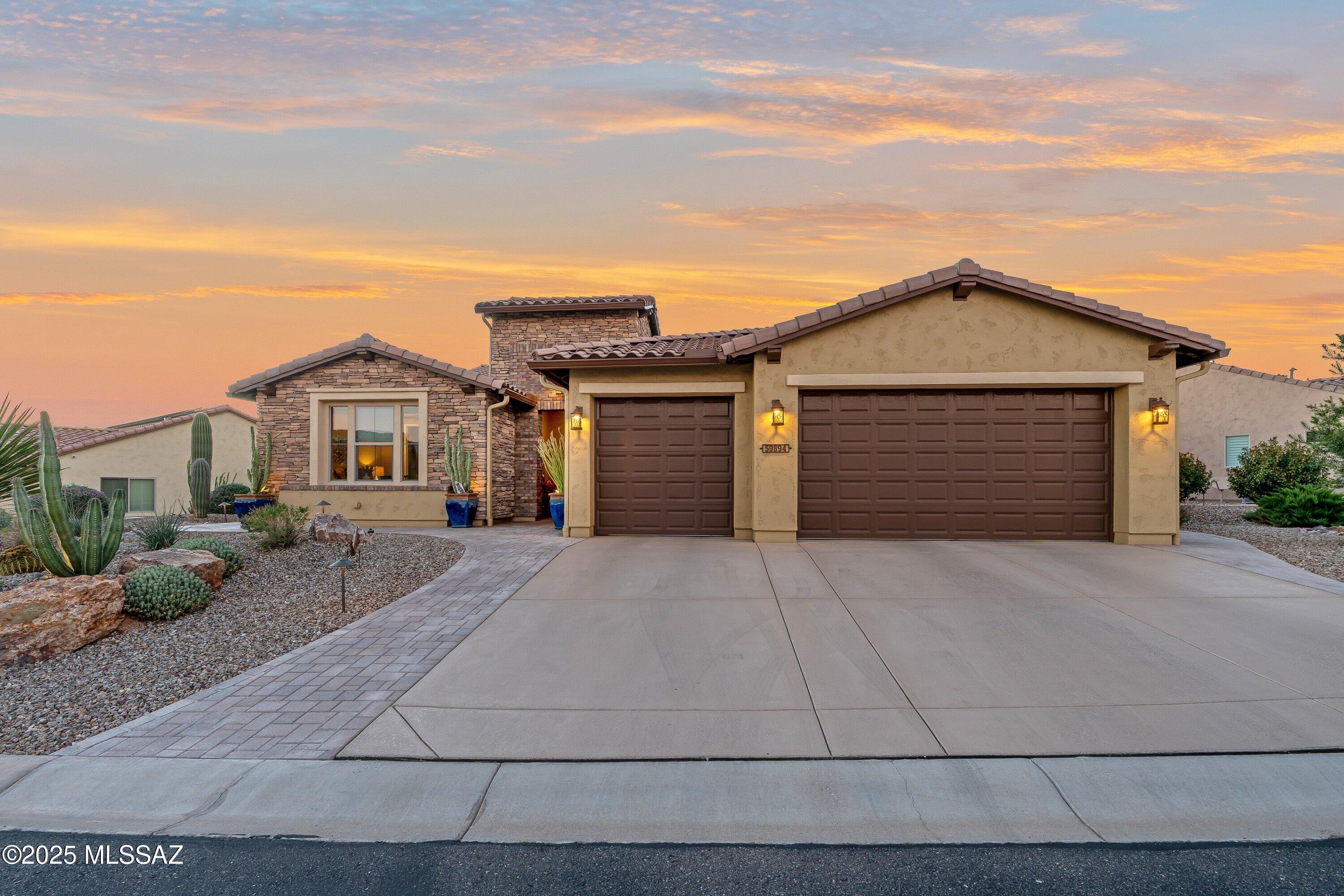 59894 E Pinyon Drive