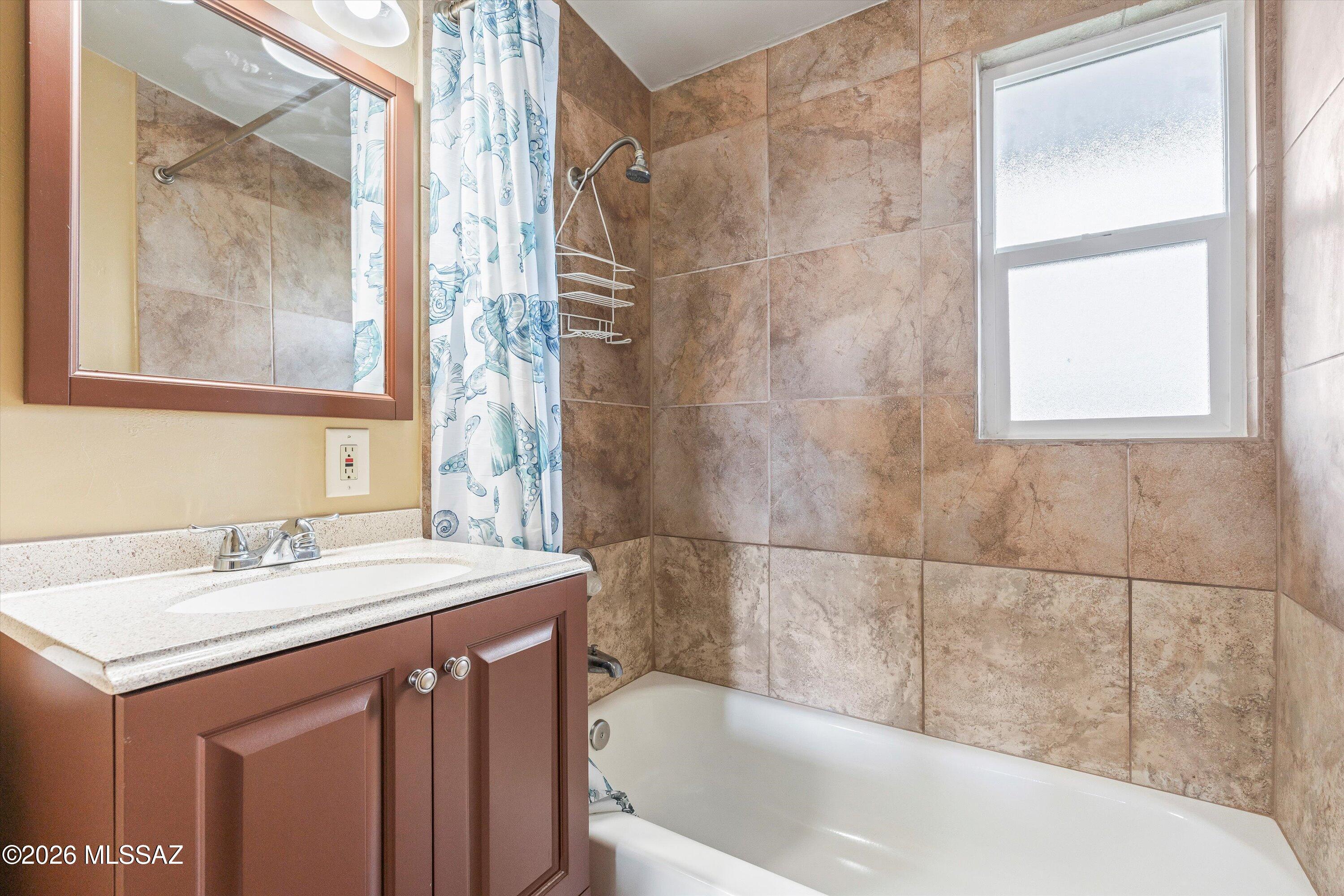 120 W Webb Drive