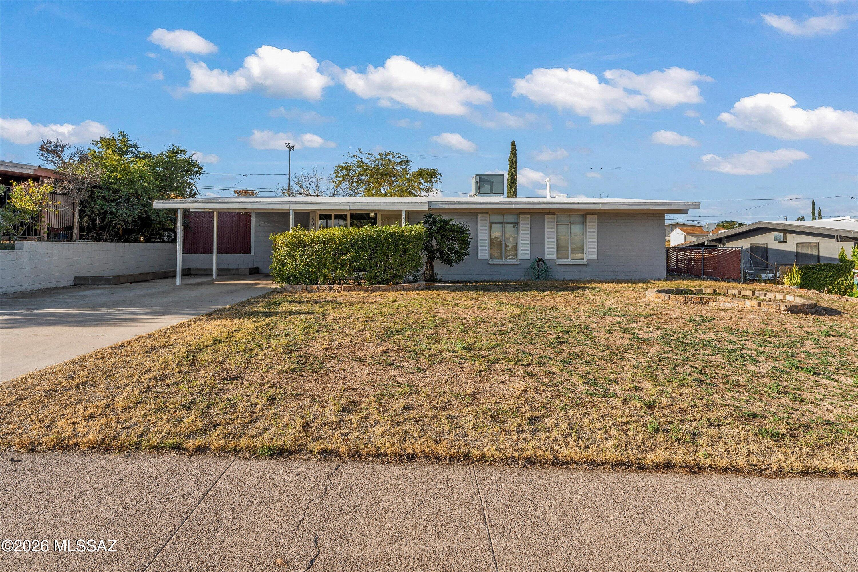 120 W Webb Drive