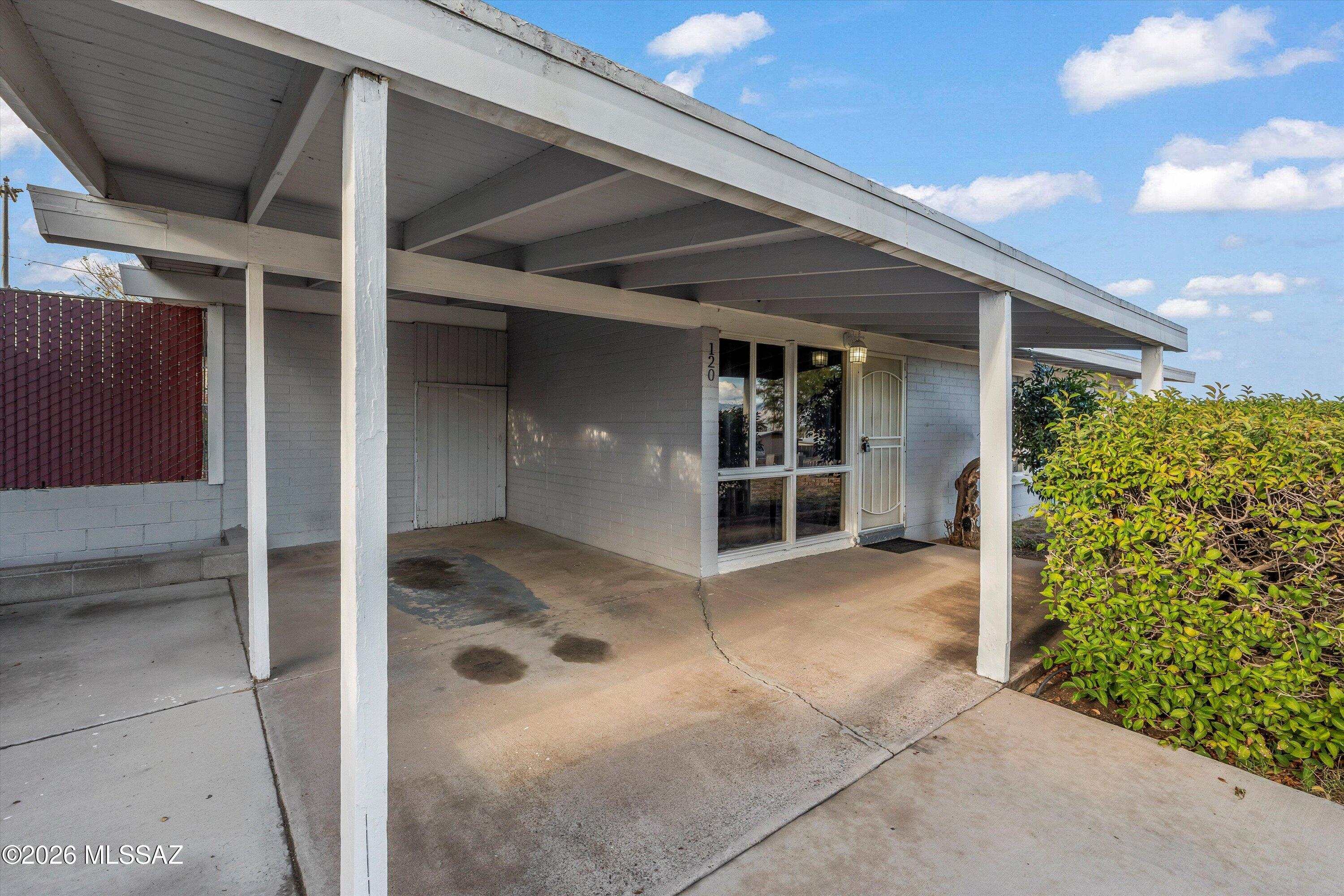 120 W Webb Drive