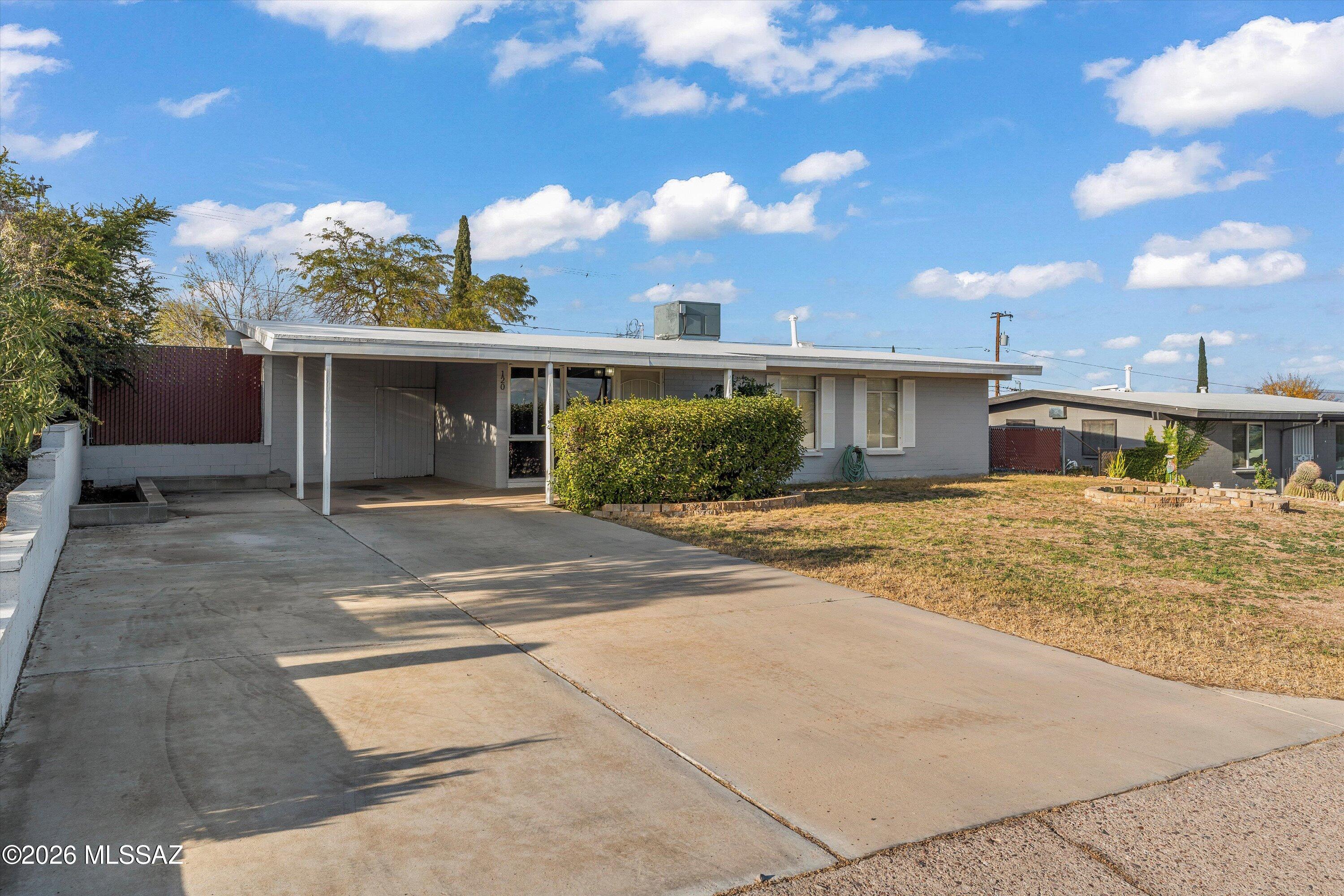 120 W Webb Drive
