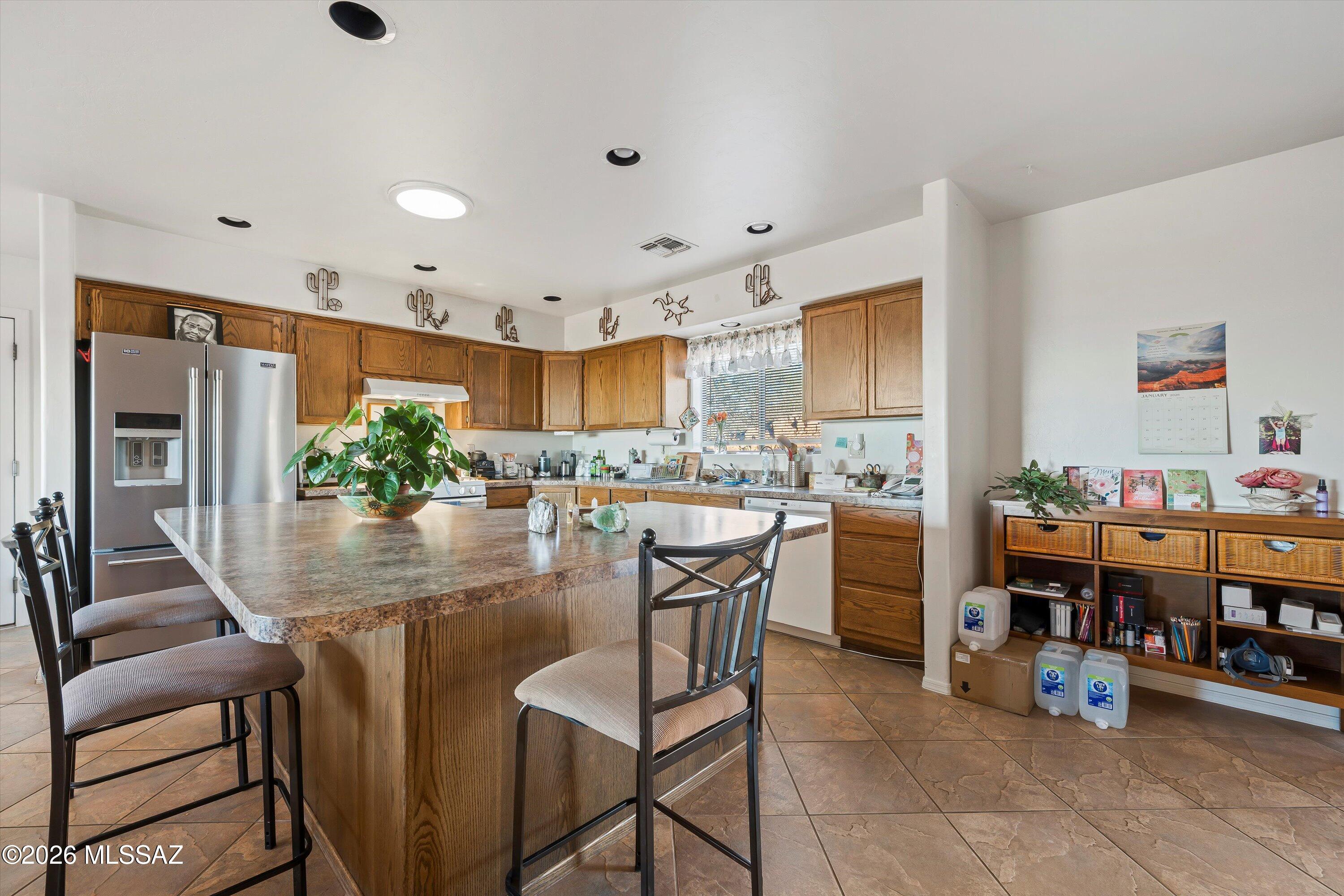 881 N Mountain View Drive