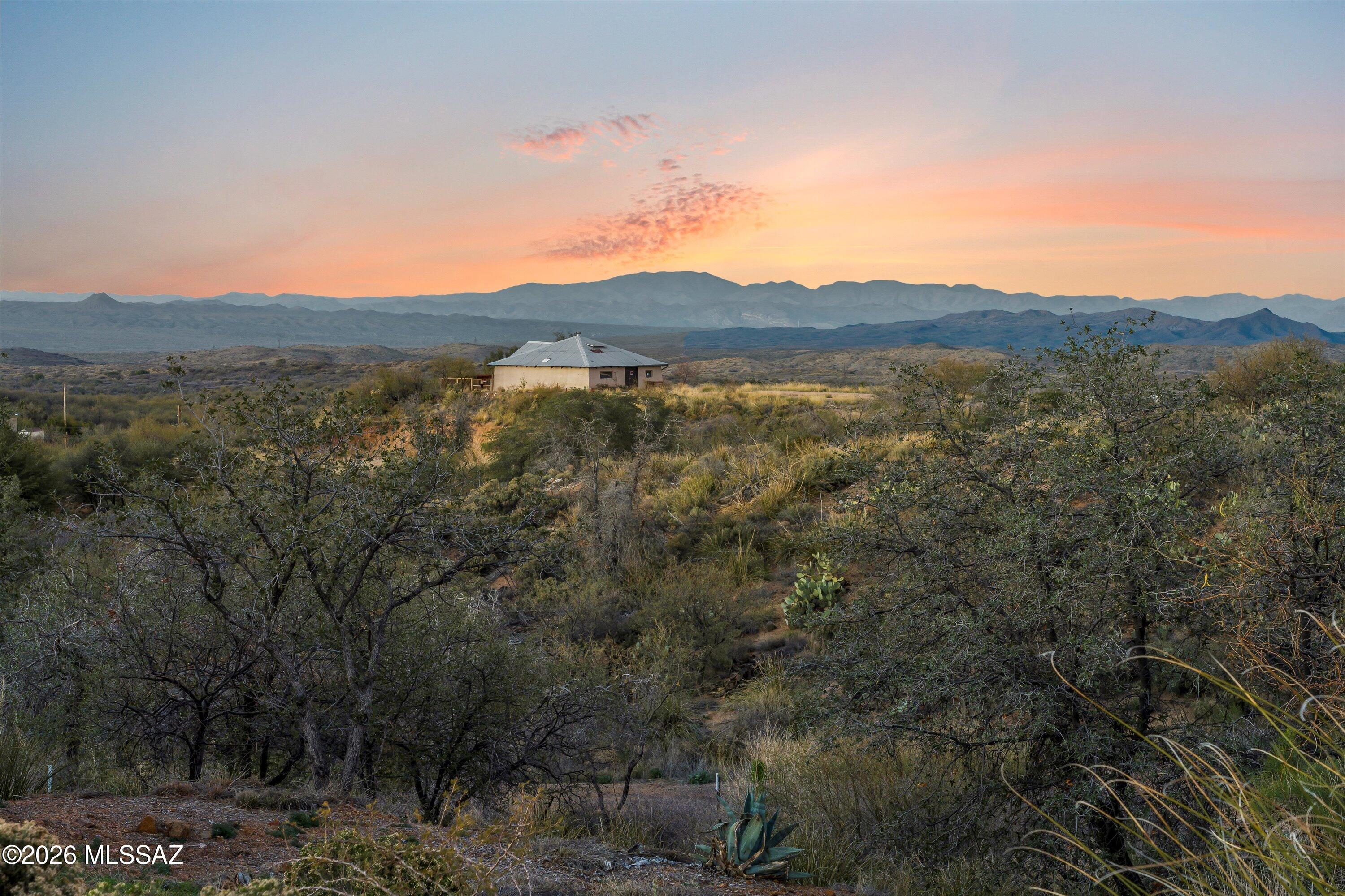 881 N Mountain View Drive