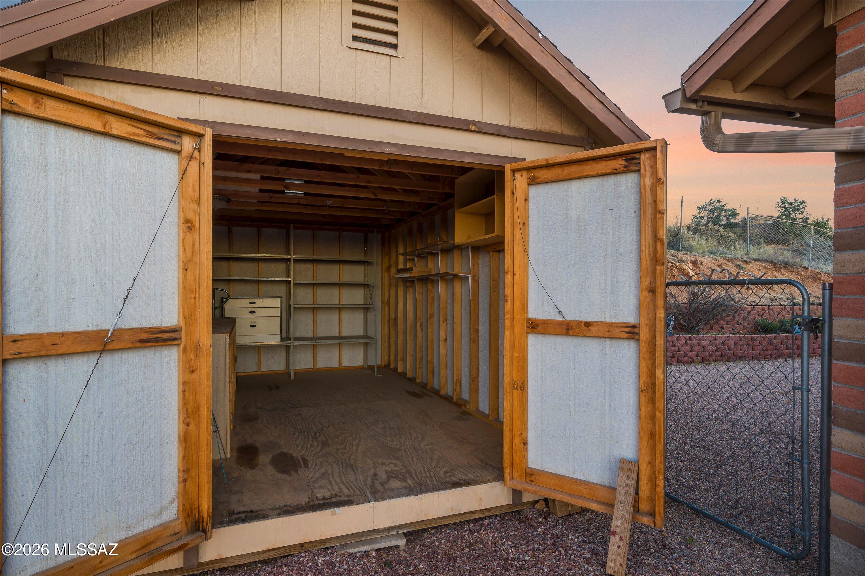 881 N Mountain View Drive