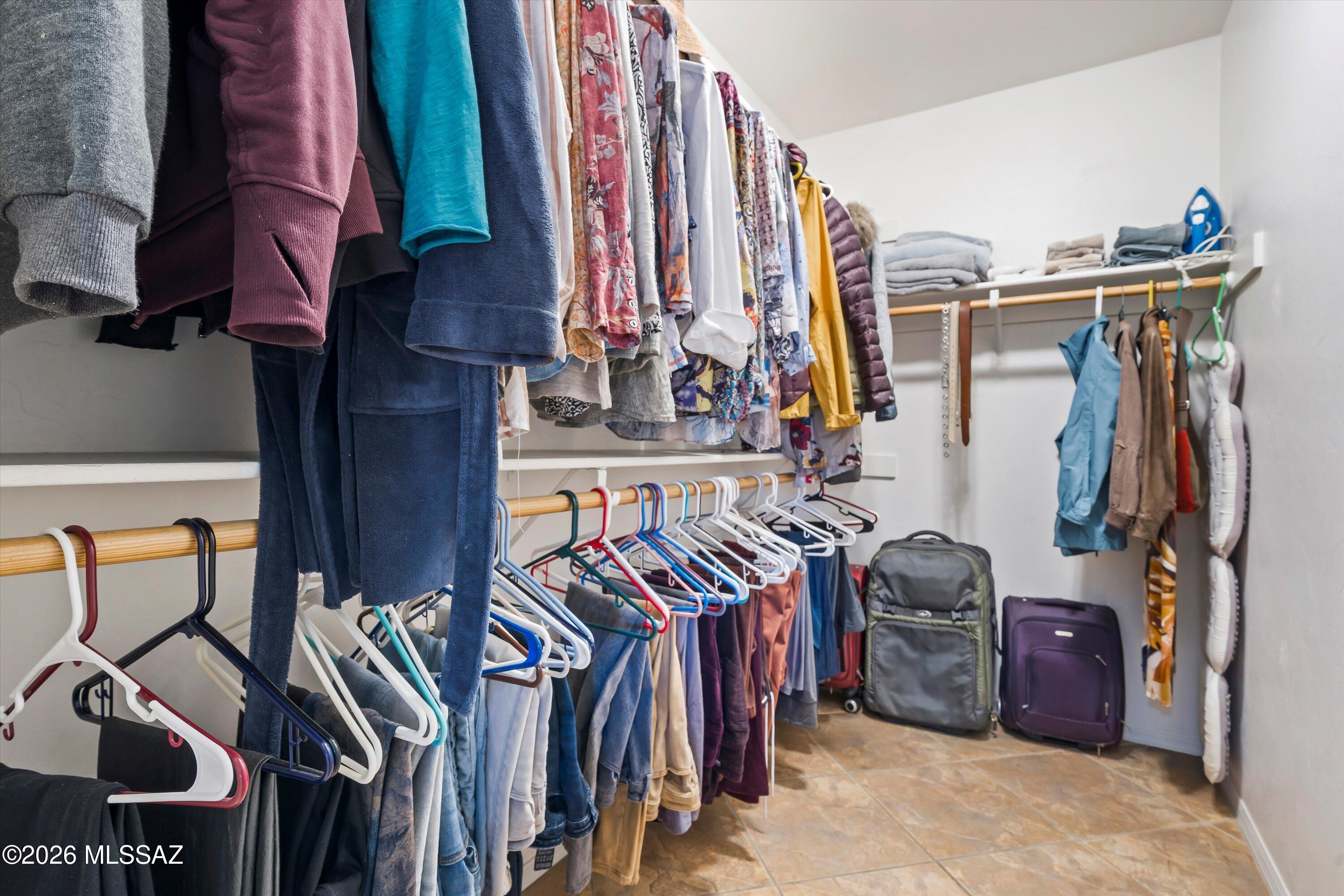 881 N Mountain View Drive