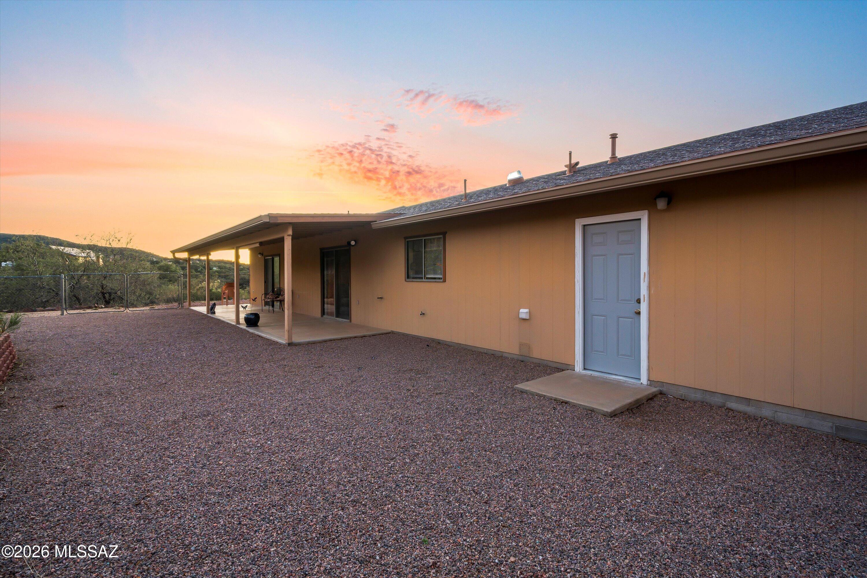 881 N Mountain View Drive