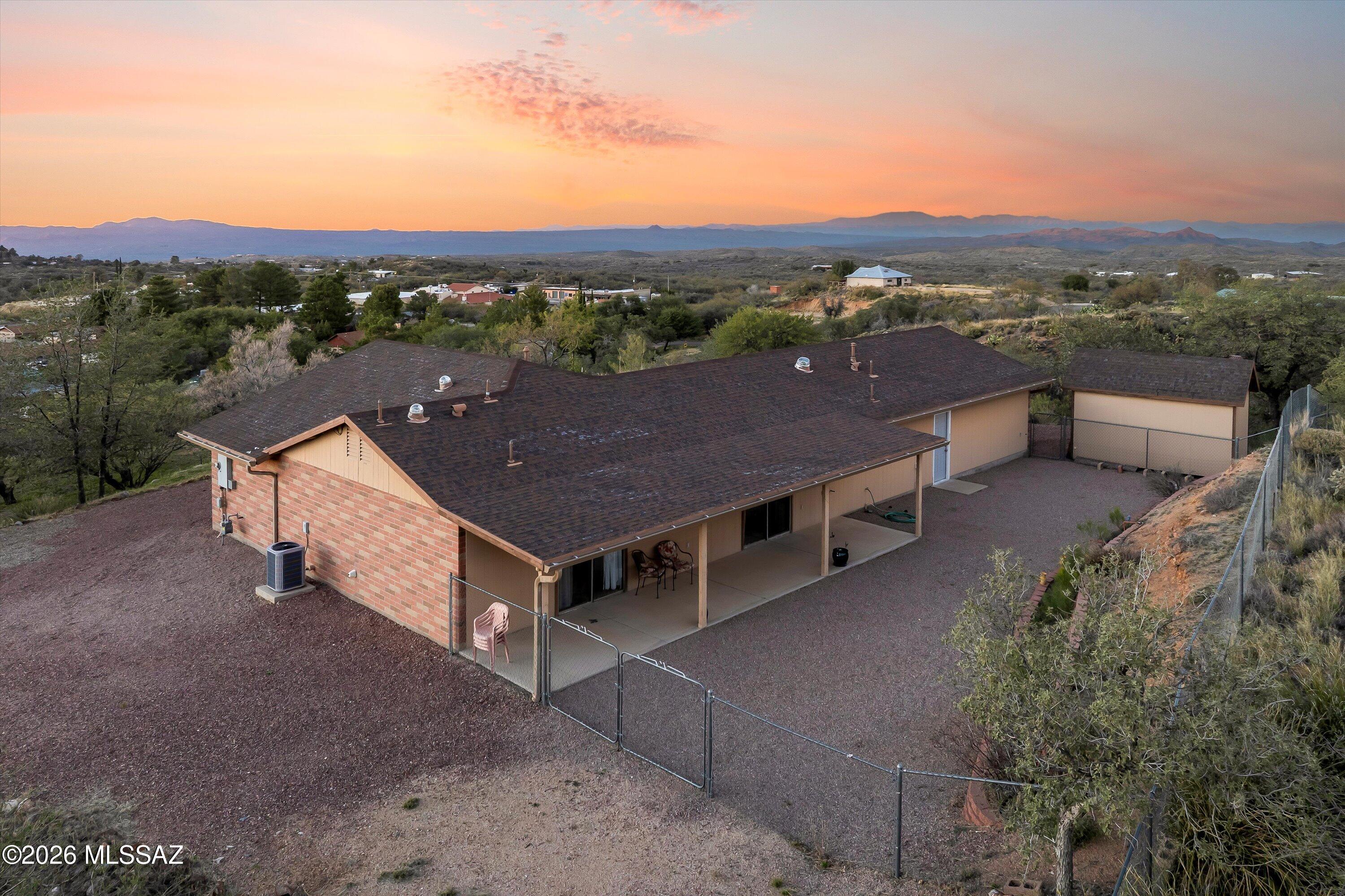 881 N Mountain View Drive