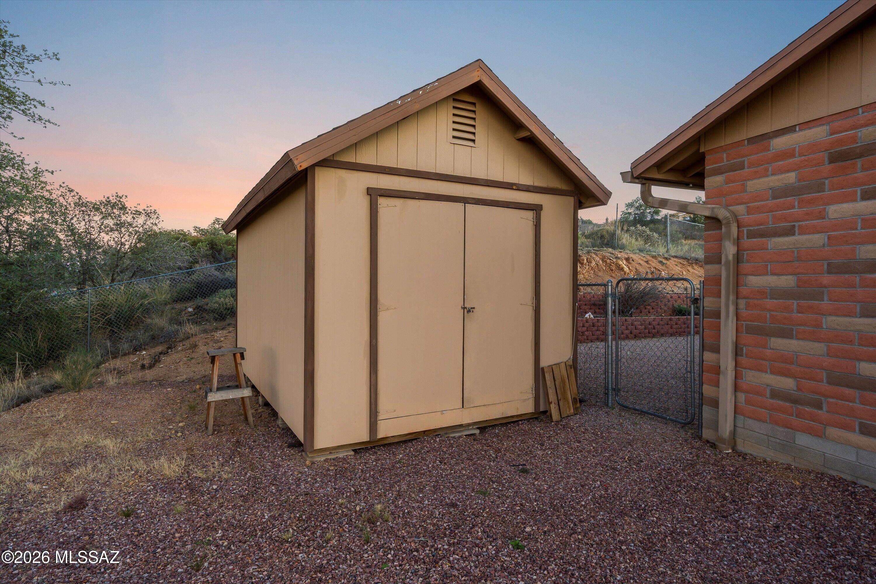 881 N Mountain View Drive