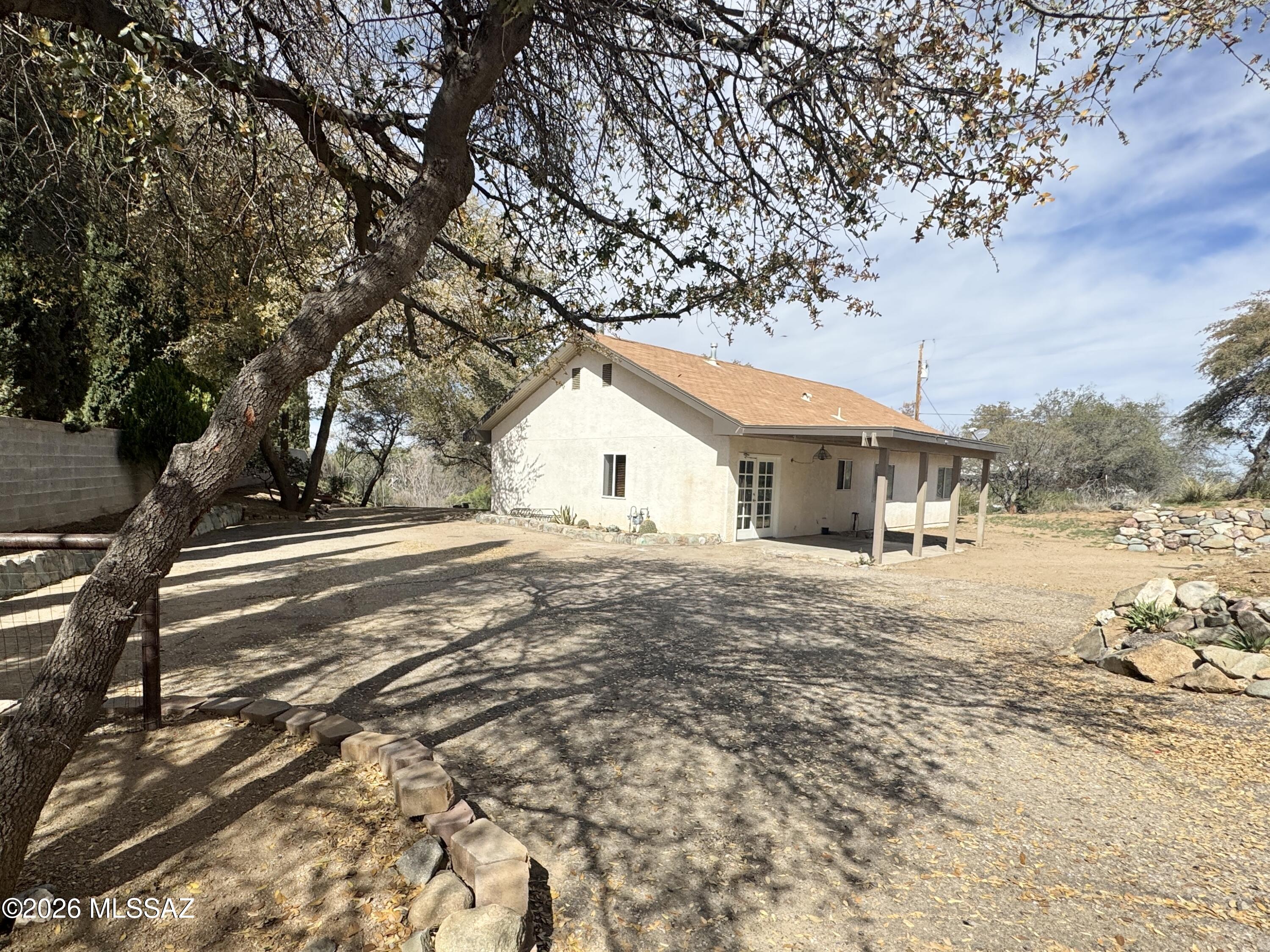 660 W Linda Vista Road