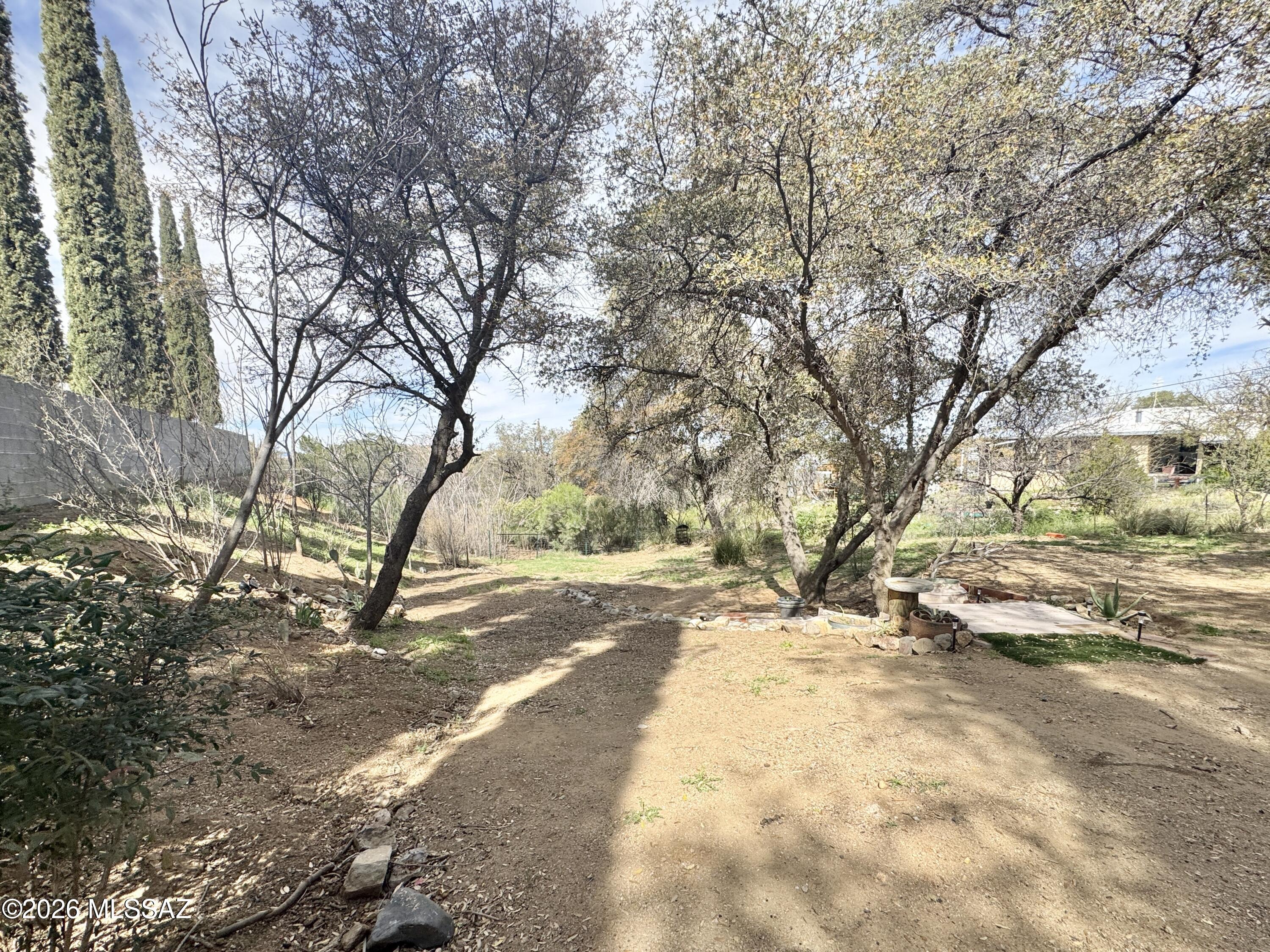 660 W Linda Vista Road