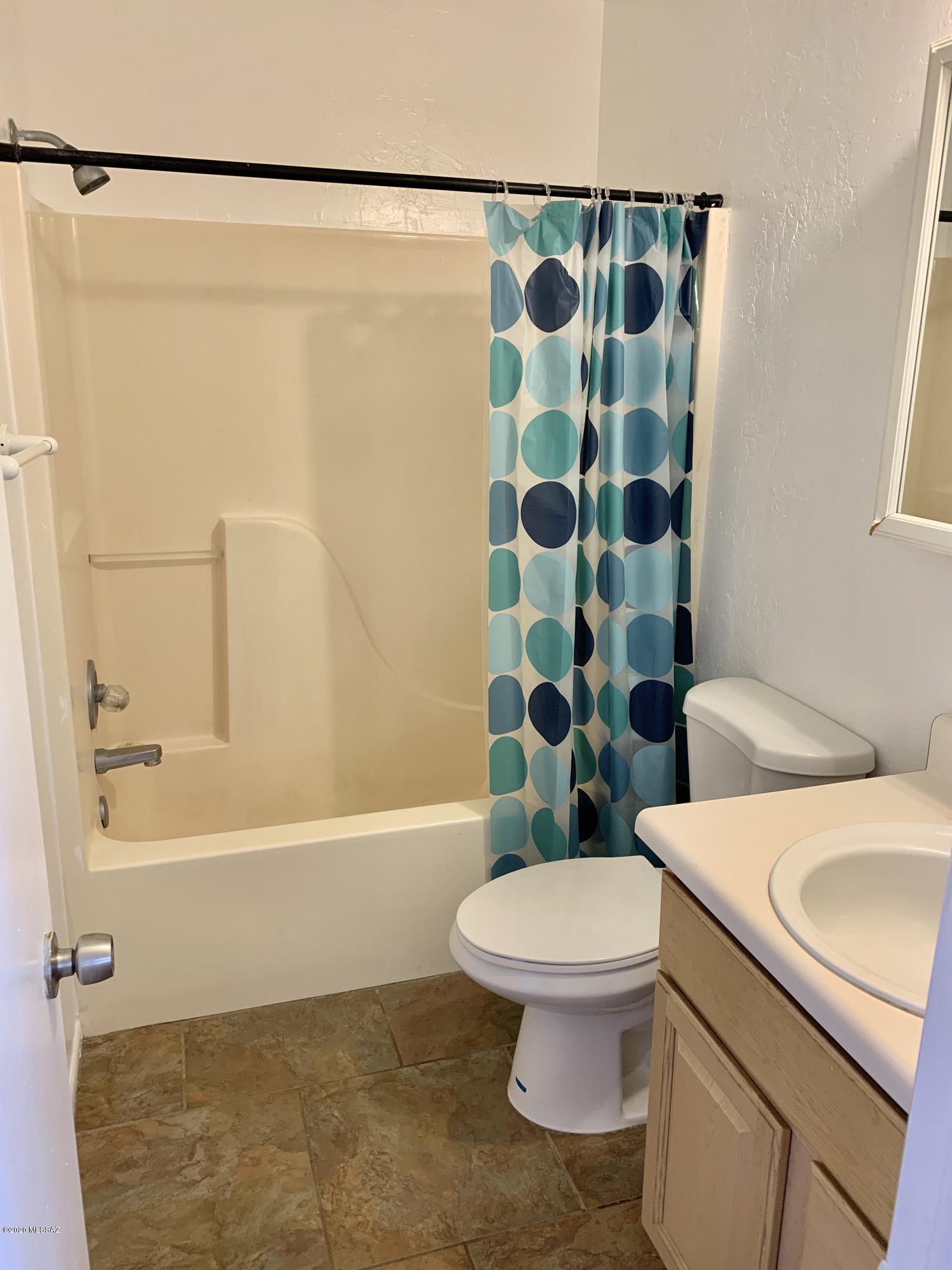 660 W Linda Vista Road