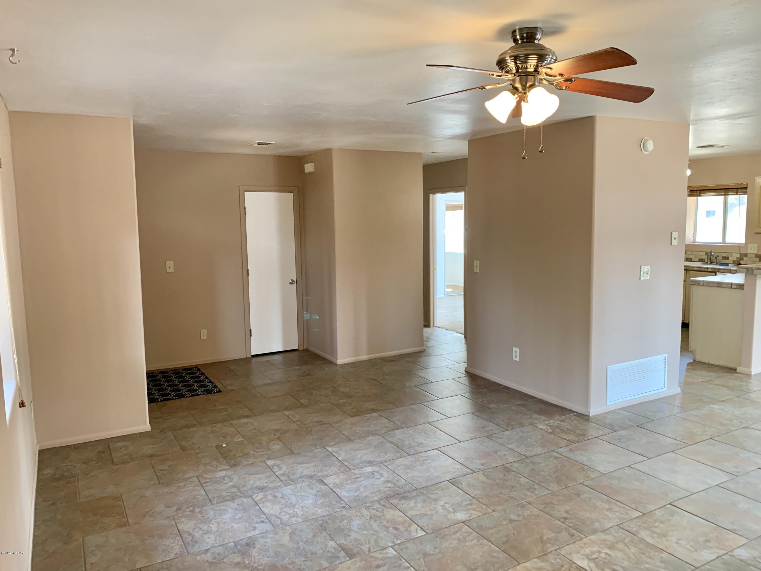 660 W Linda Vista Road