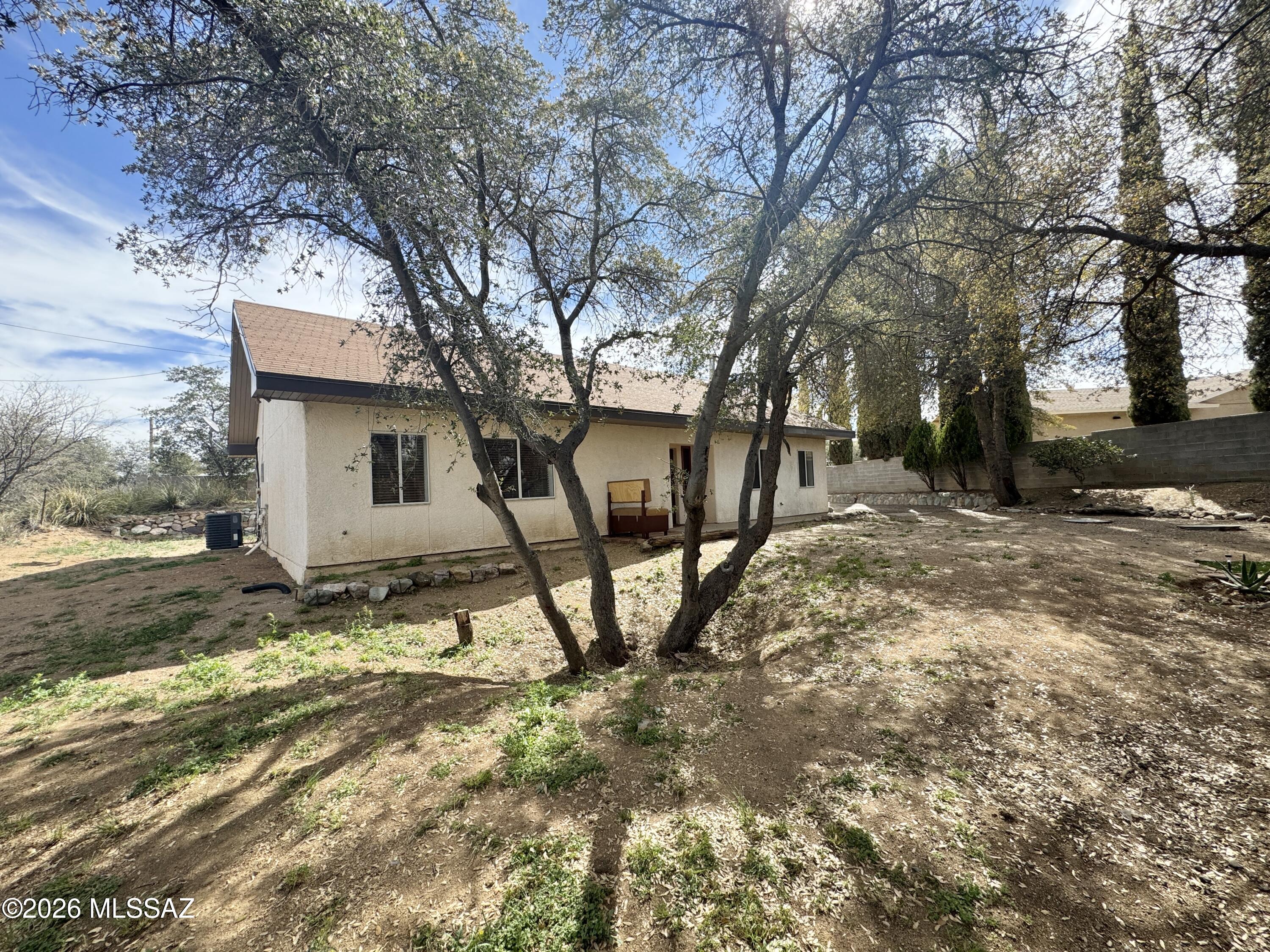 660 W Linda Vista Road