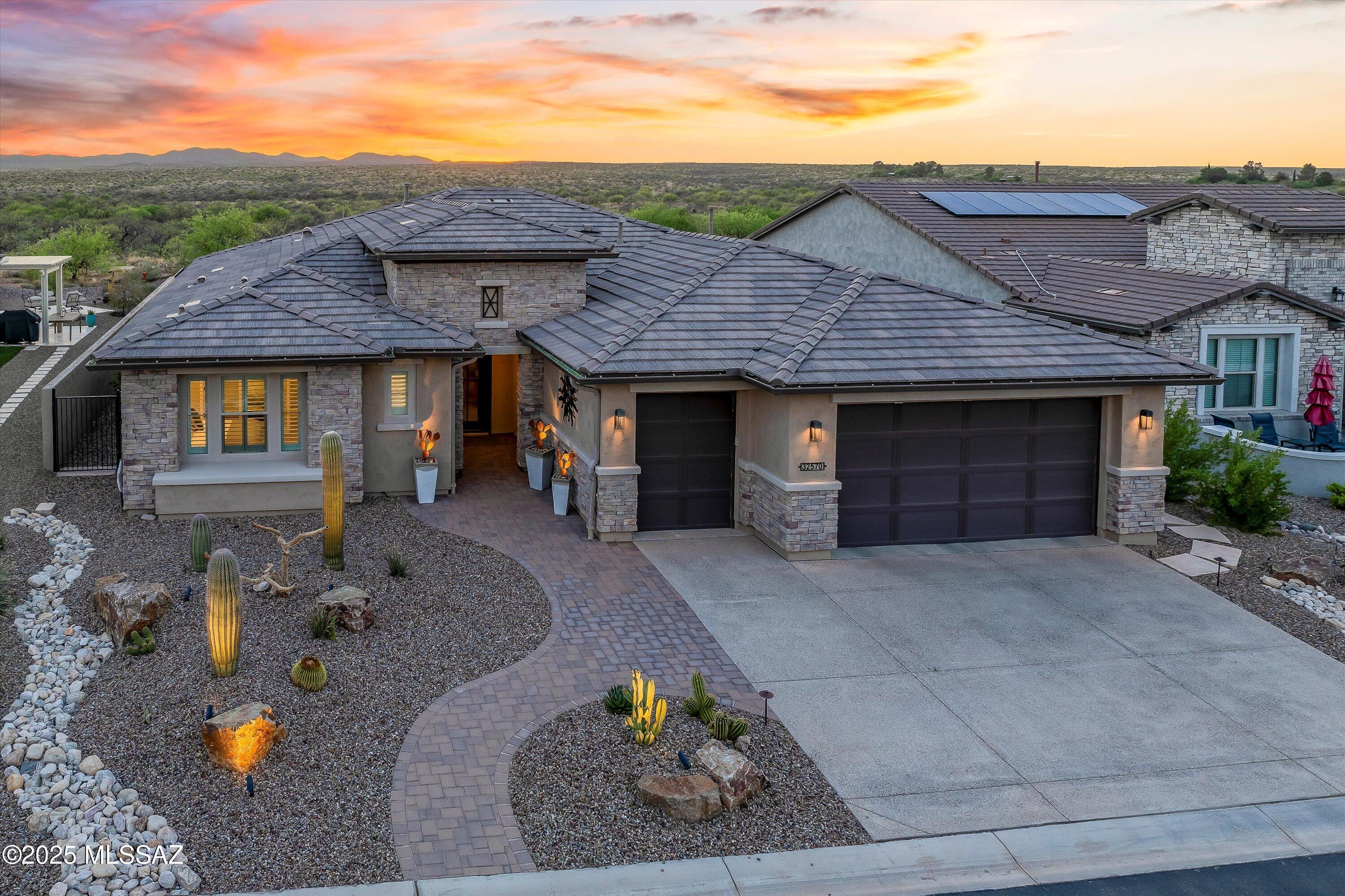 32570 S Cattle Trail