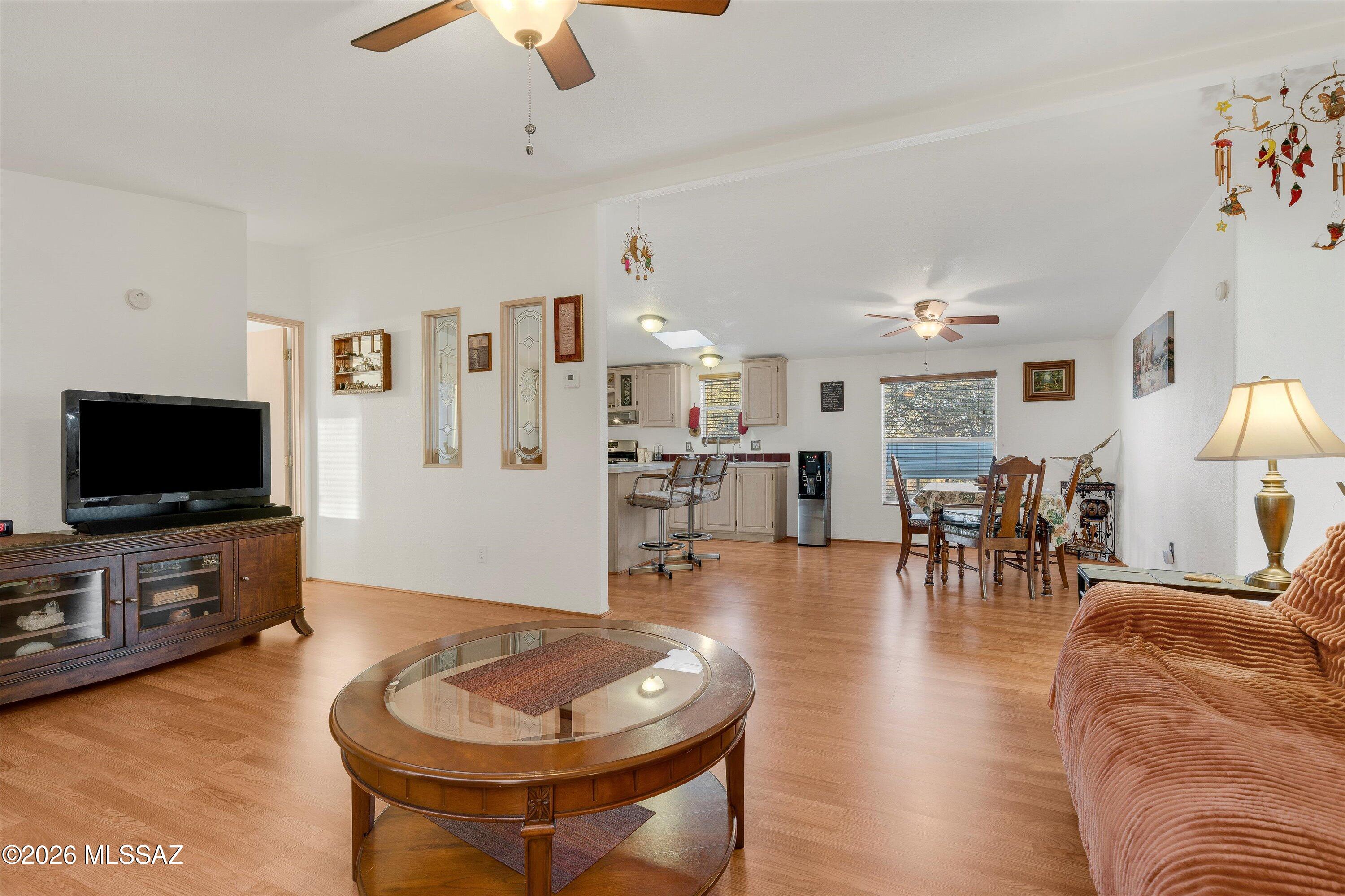 978 N White Oak Place