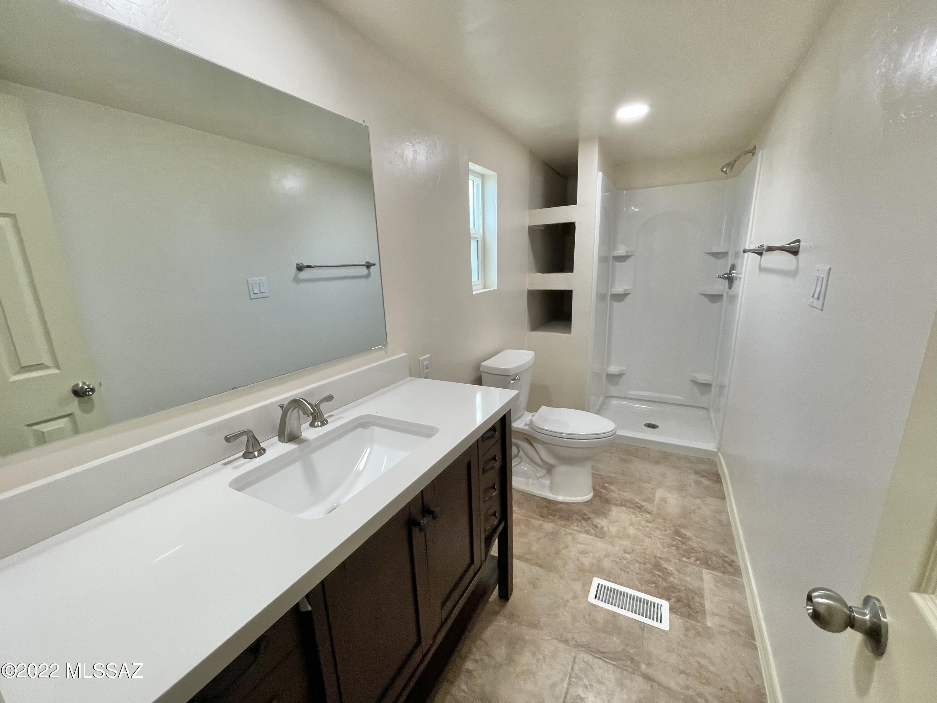 1551 N Sunset Point Drive