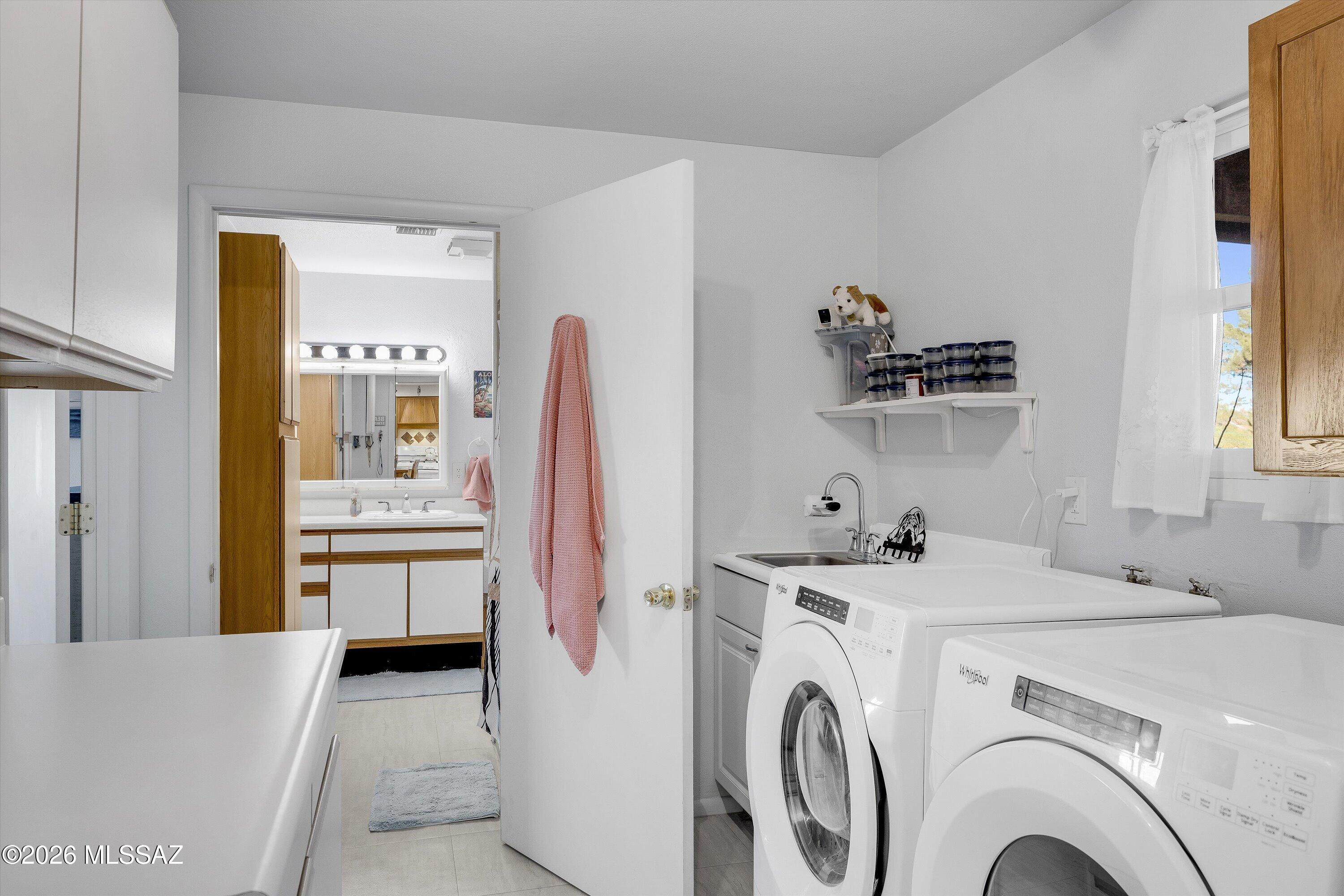 975 N Evergreen Drive