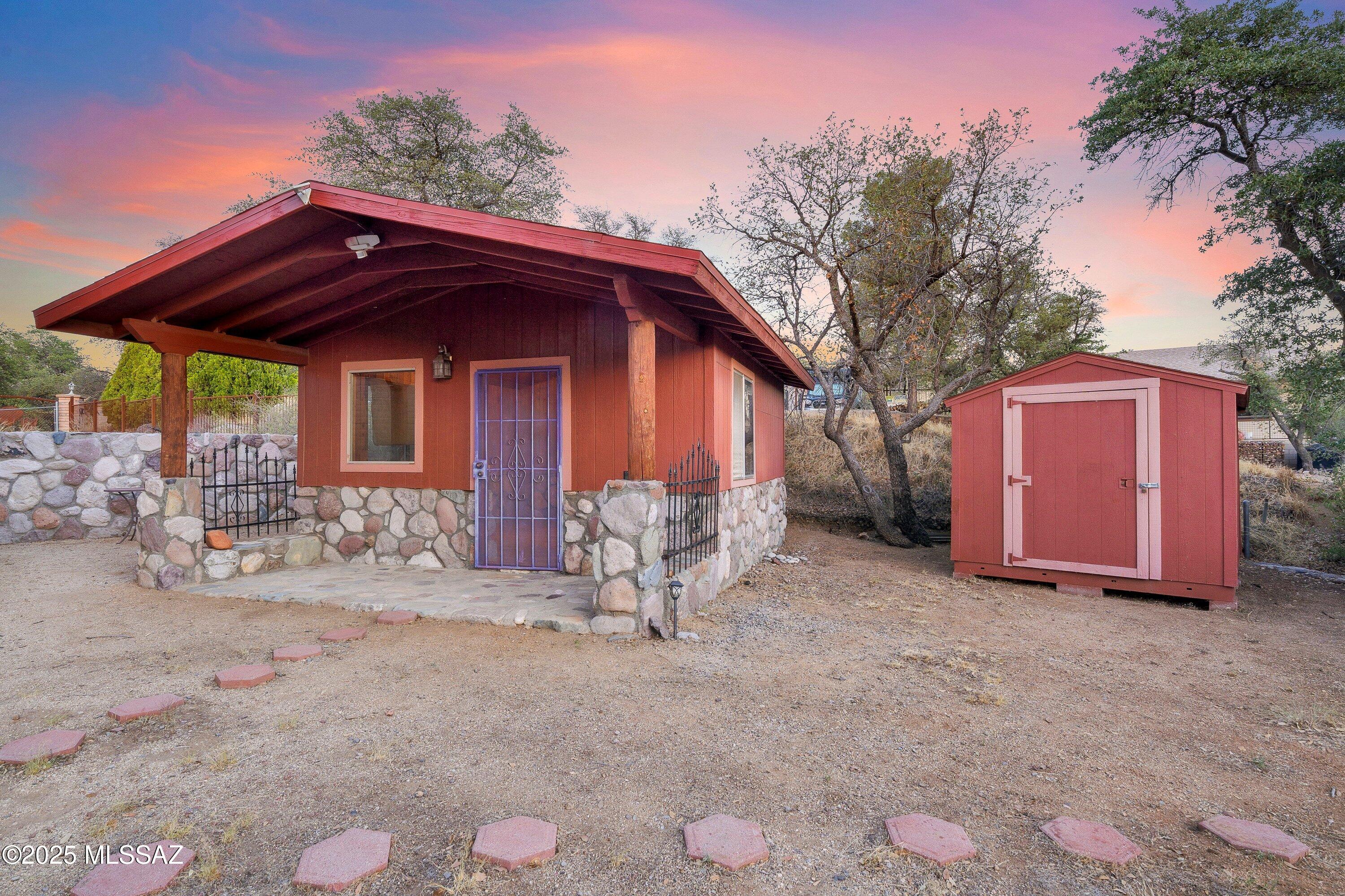 335 W Oak Hills Drive