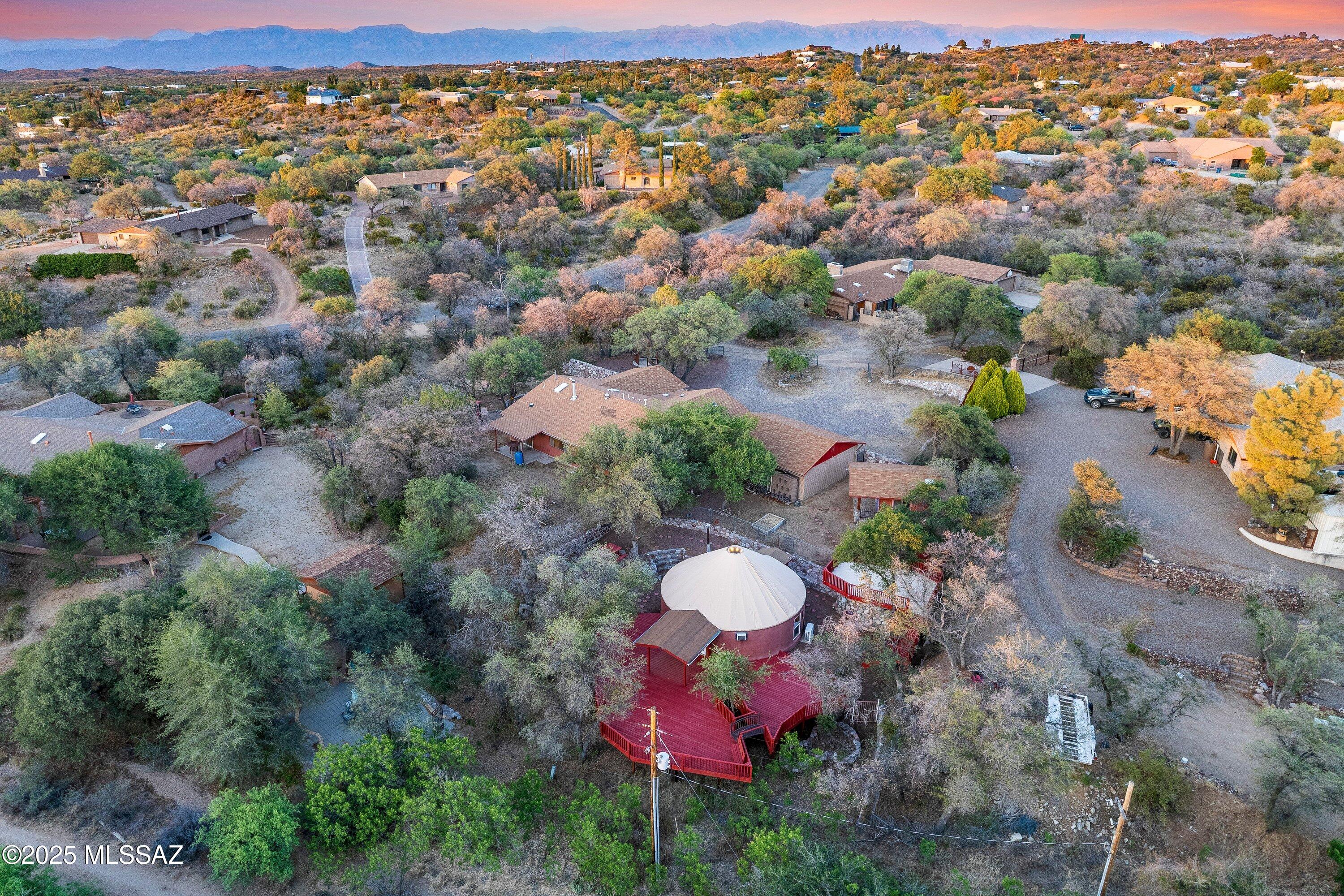 335 W Oak Hills Drive