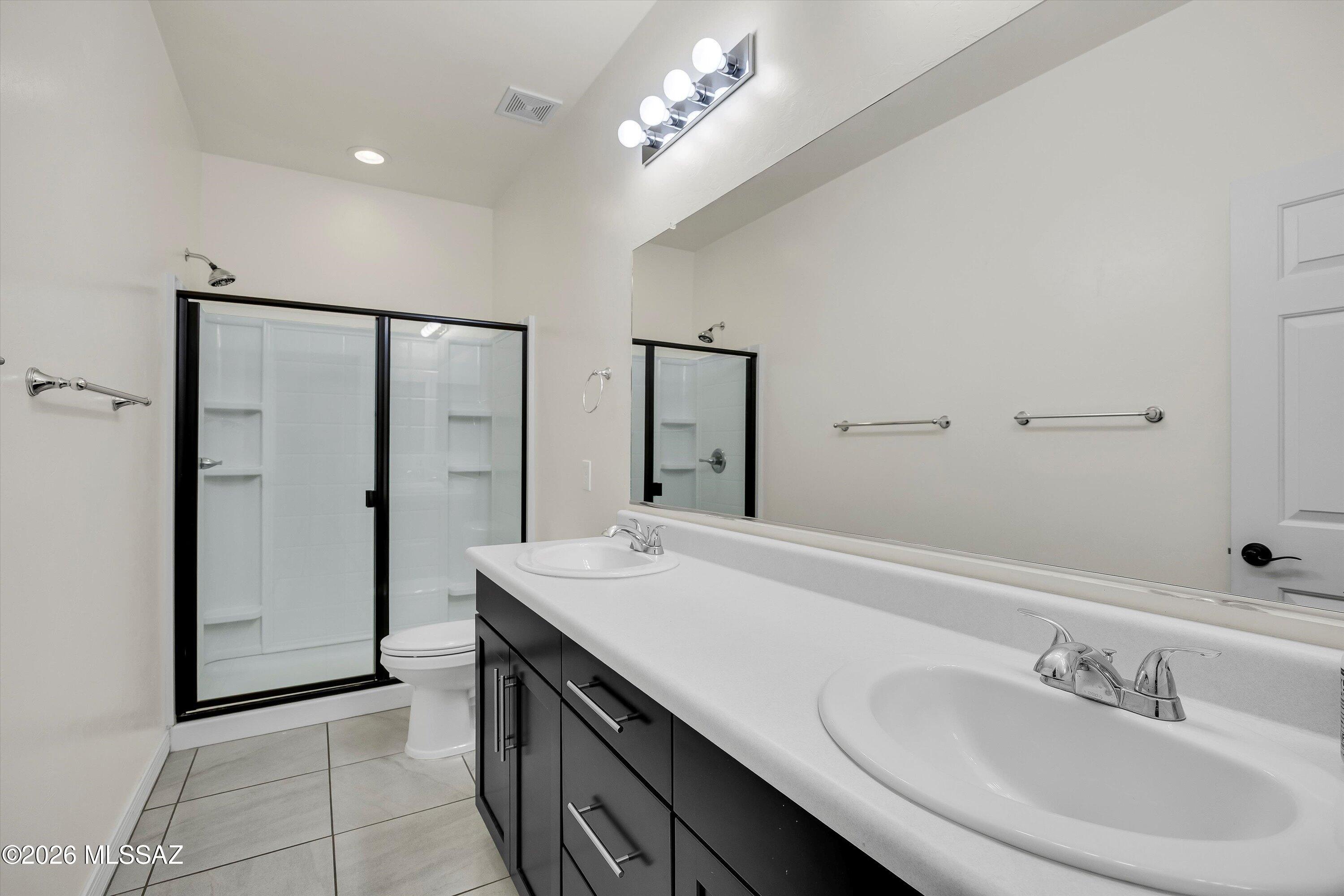 38655 S Running Roses Lane