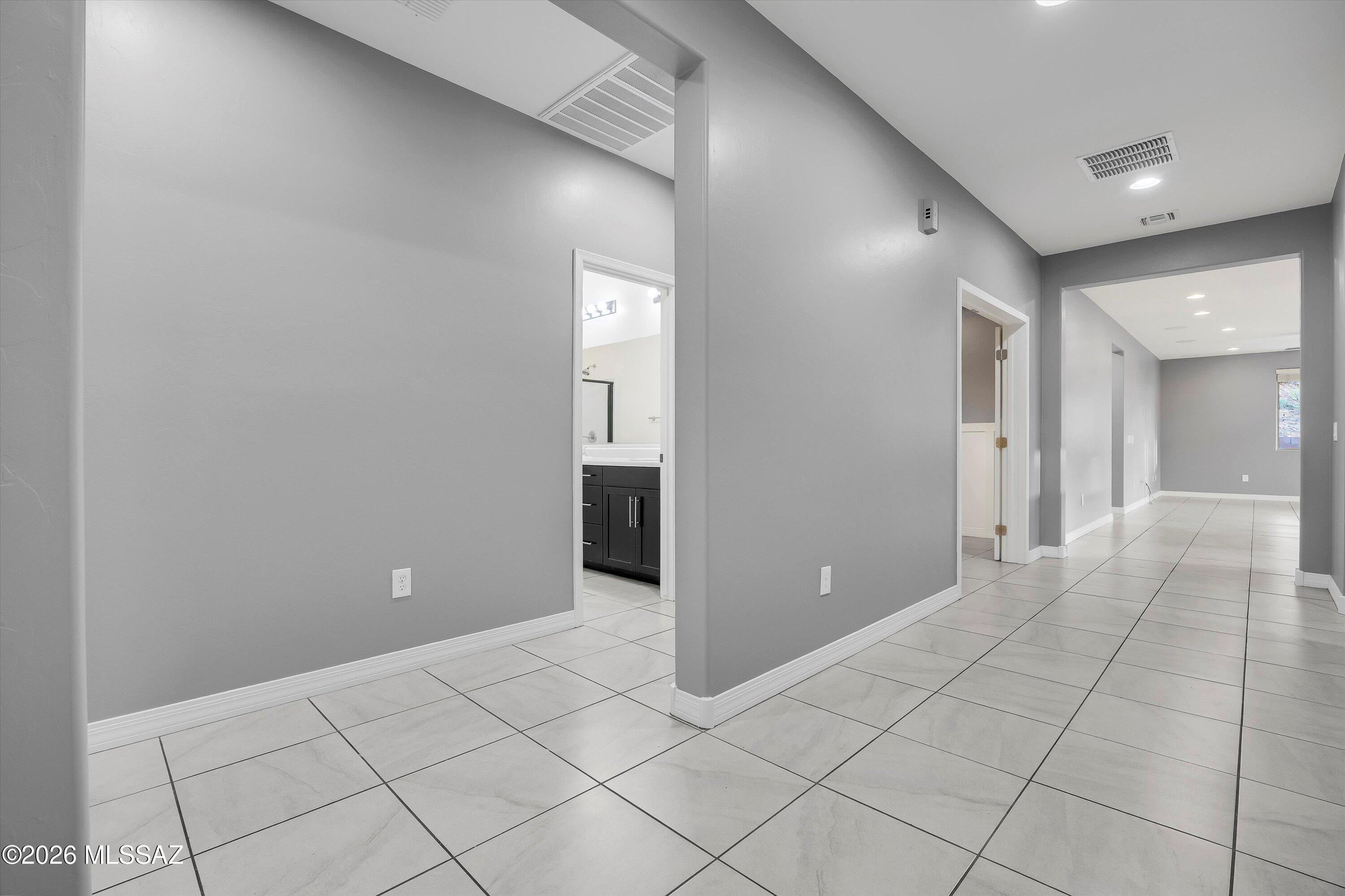 38655 S Running Roses Lane