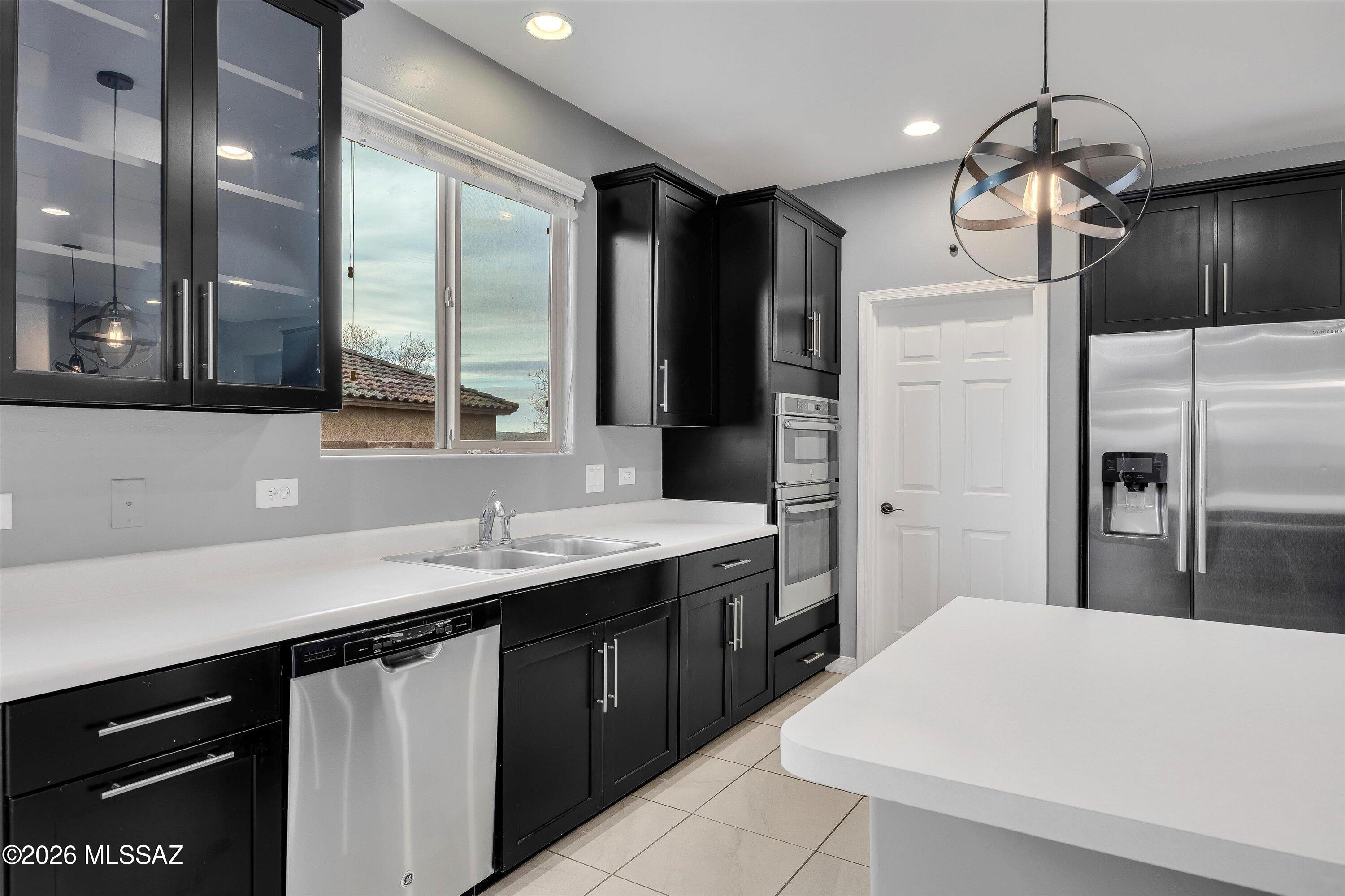 38655 S Running Roses Lane