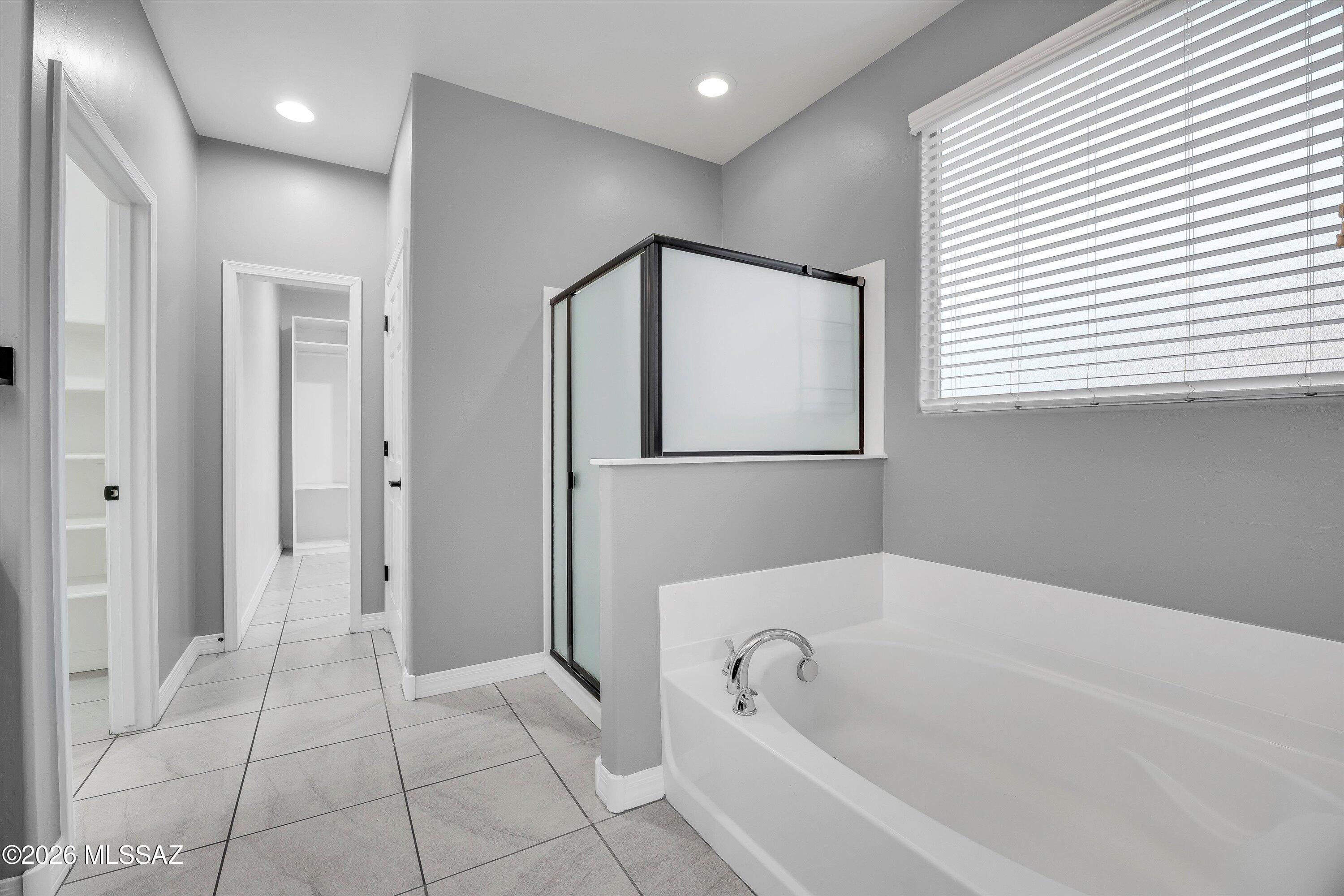 38655 S Running Roses Lane