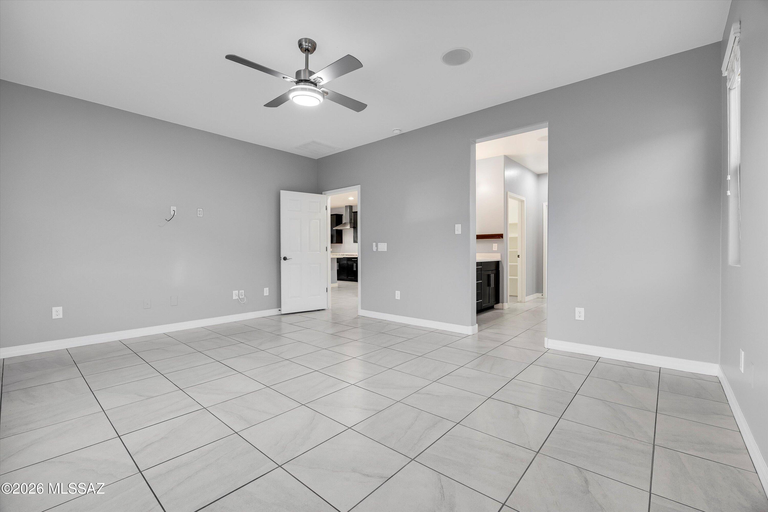 38655 S Running Roses Lane