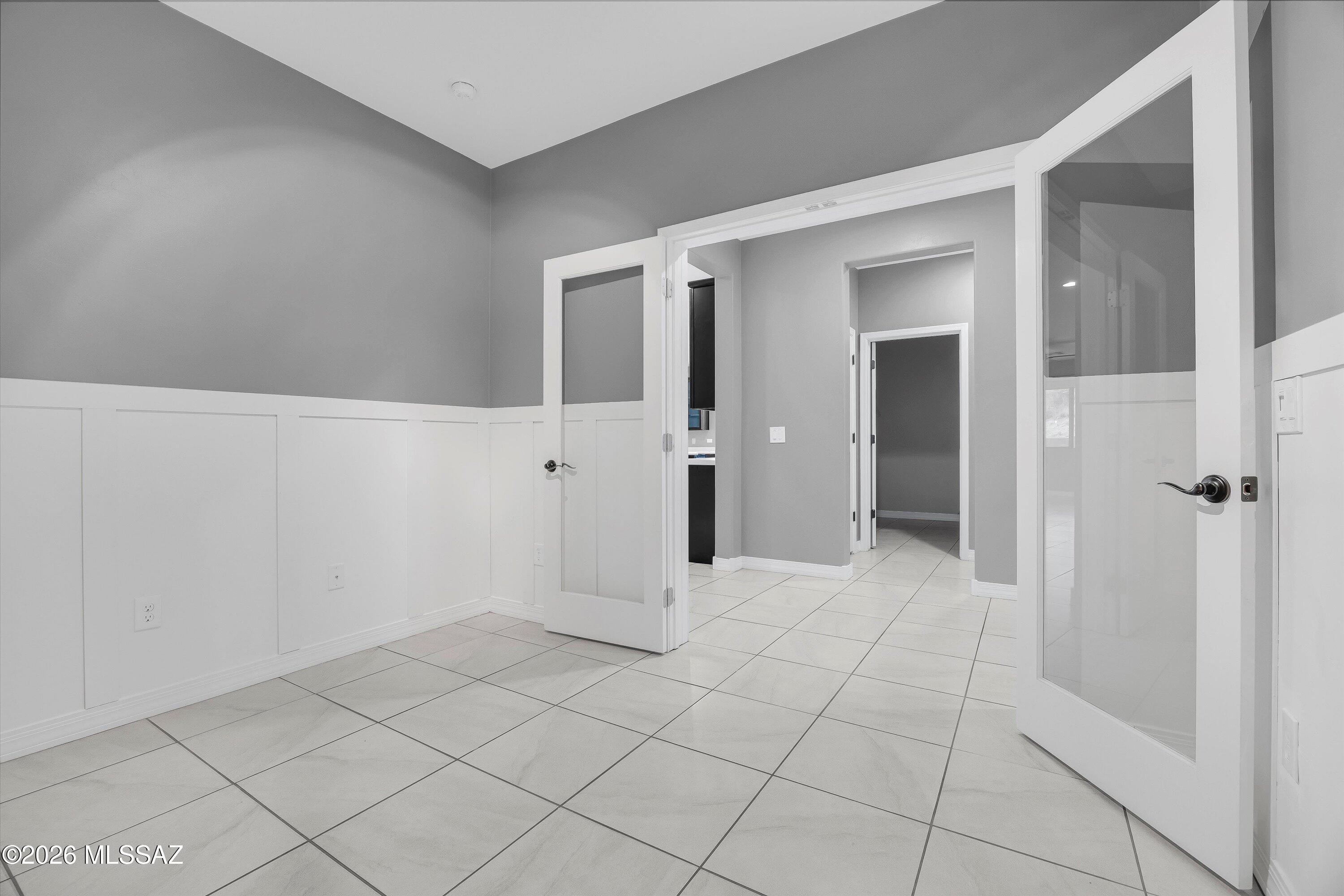 38655 S Running Roses Lane