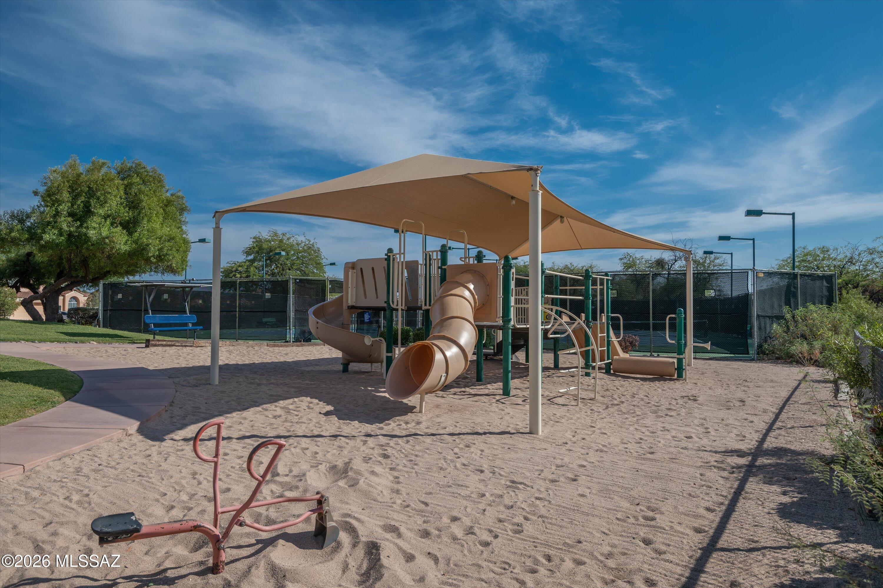 9855 N Sun Vista Place