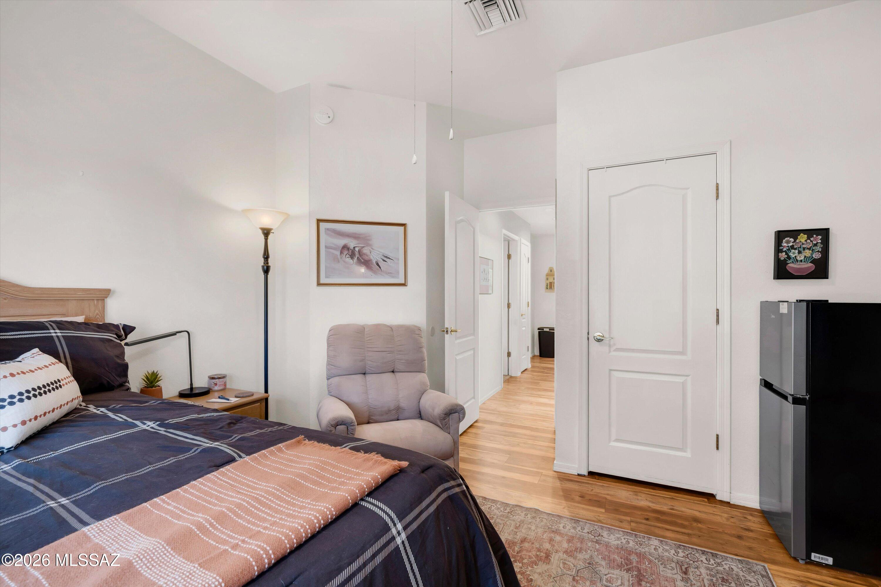 9855 N Sun Vista Place