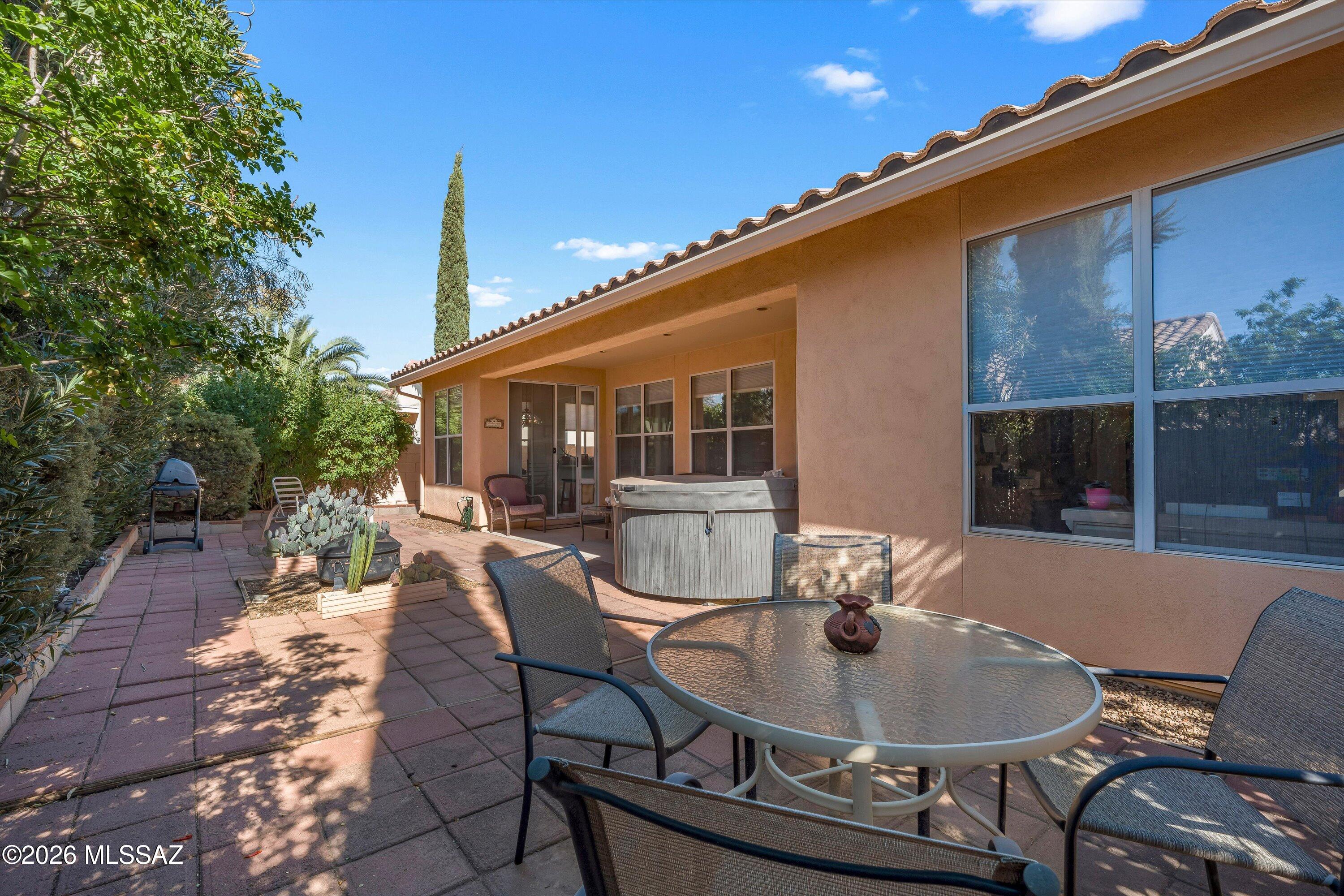 9855 N Sun Vista Place