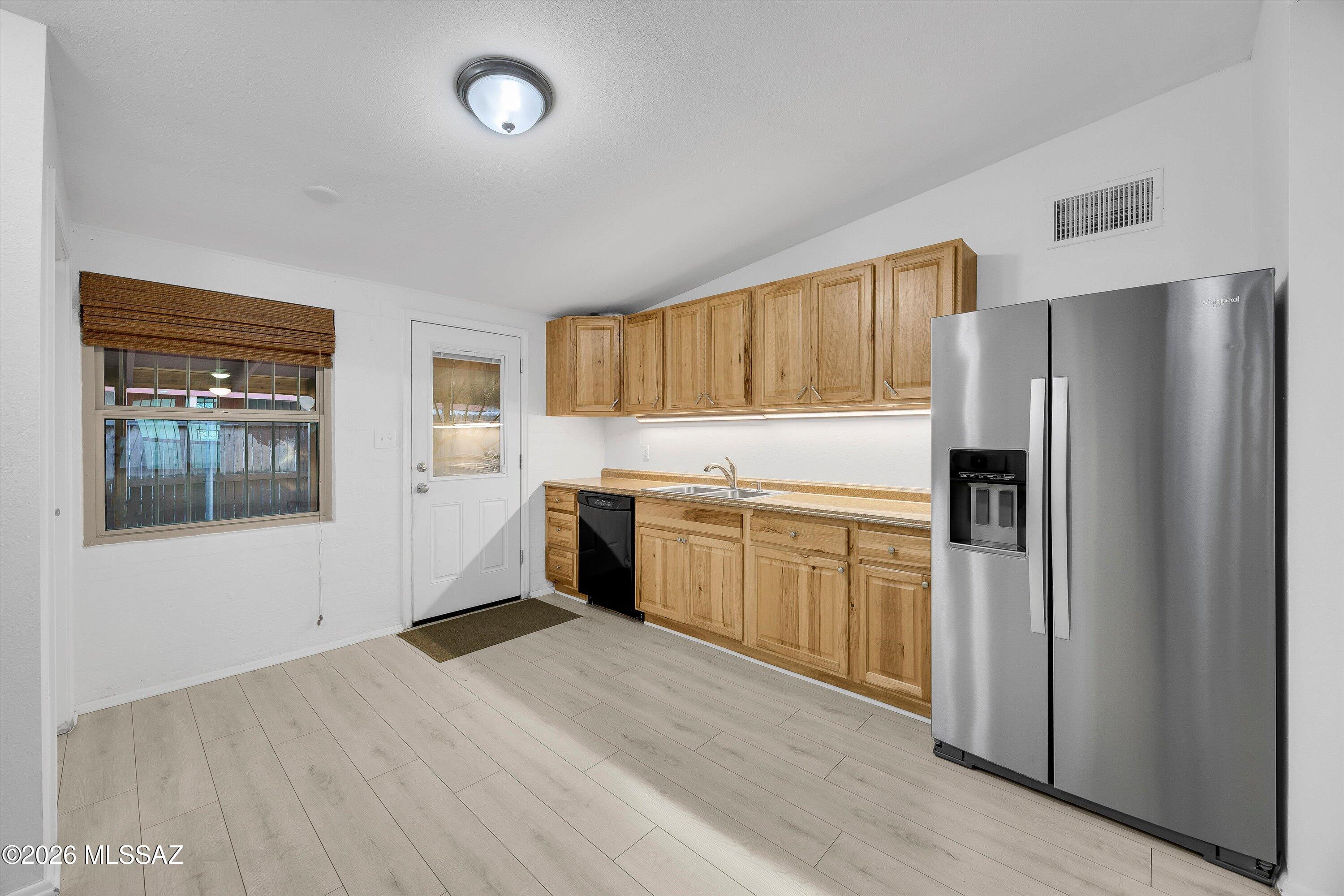 138 W 5th Avenue