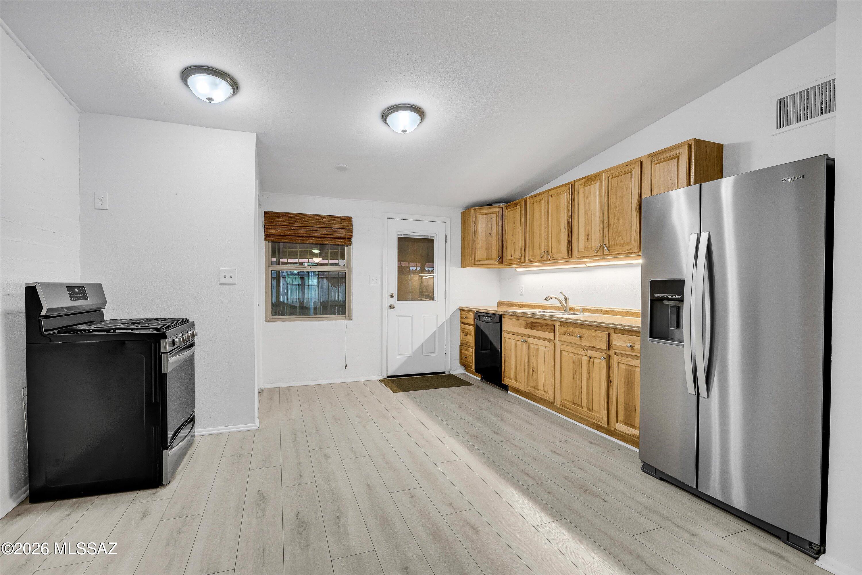 138 W 5th Avenue