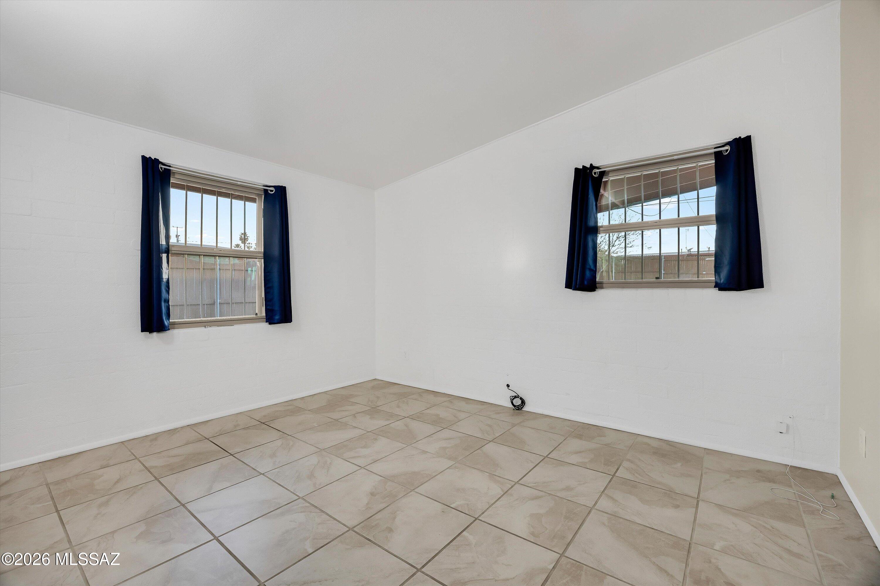 138 W 5th Avenue