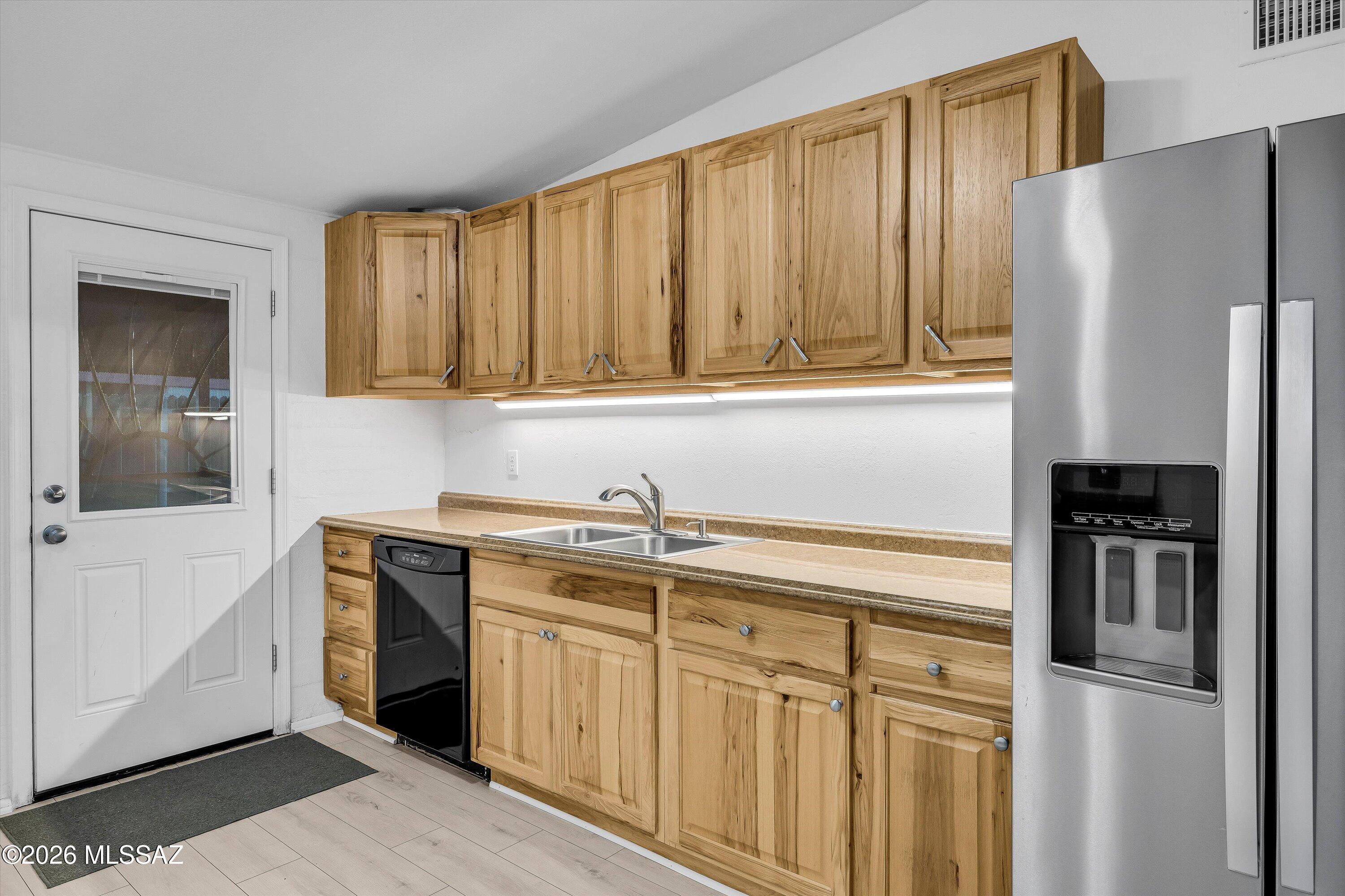 138 W 5th Avenue