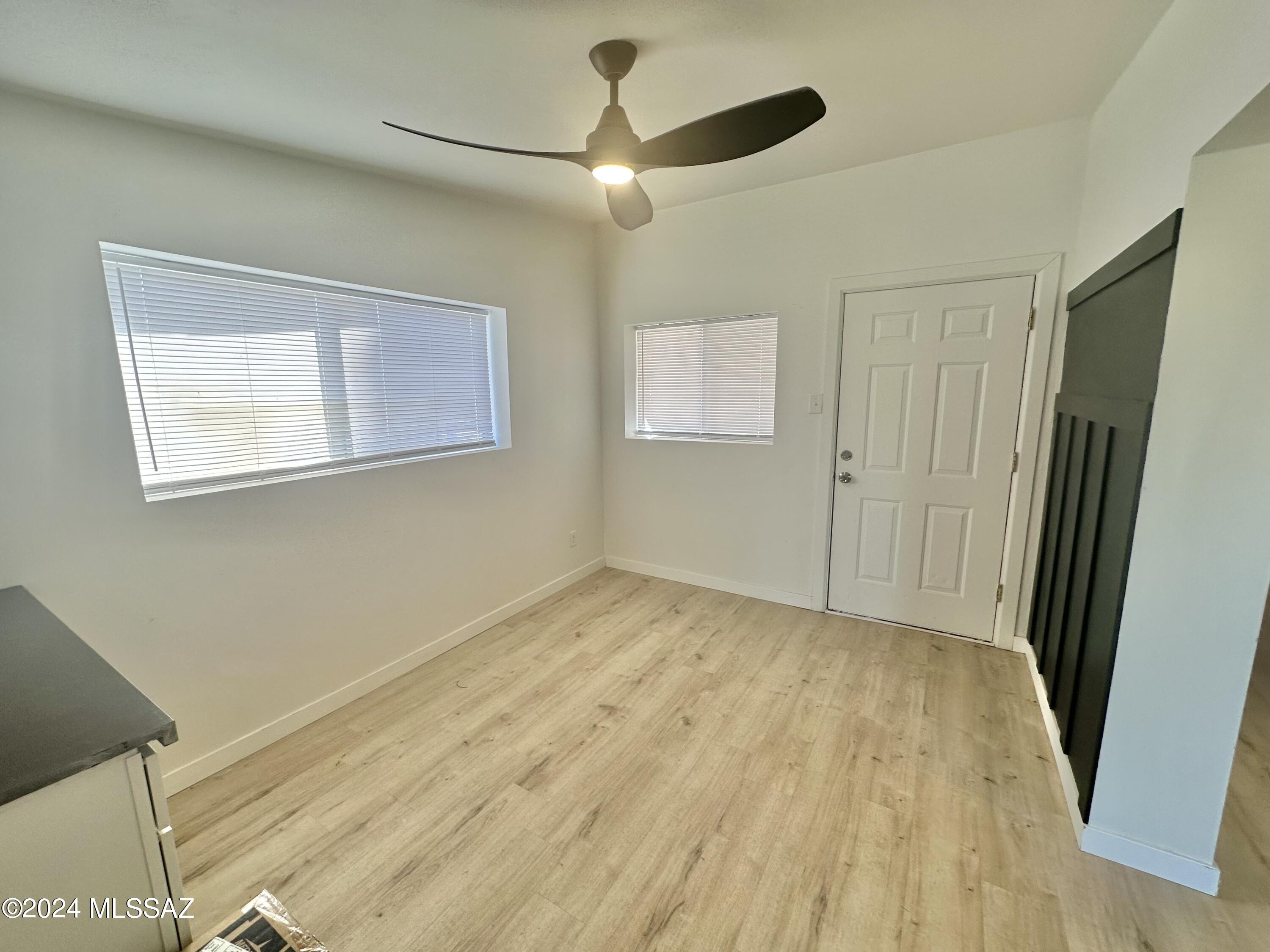 227 S Ave B