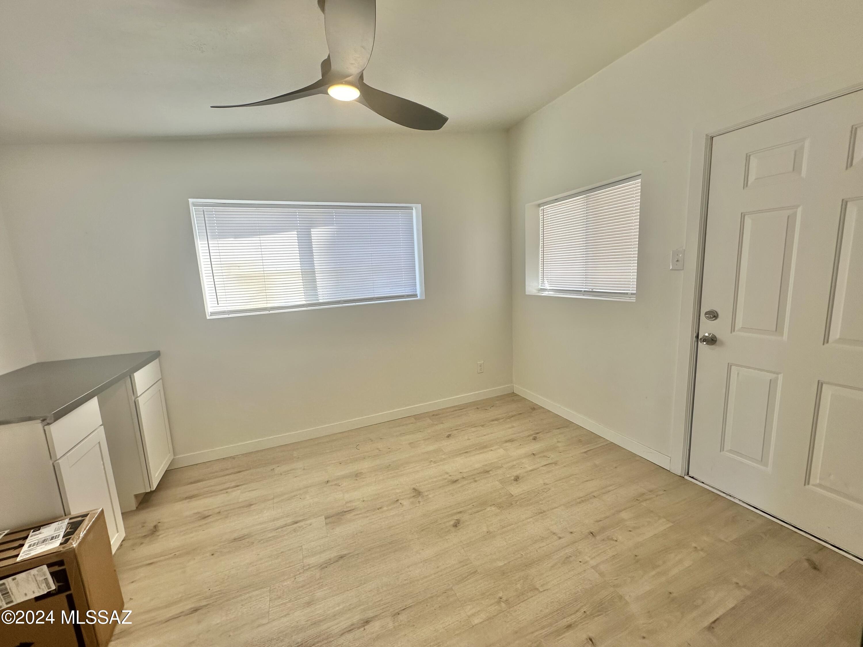 227 S Ave B