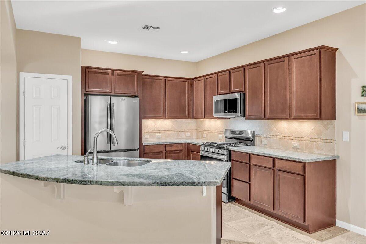 60713 E Arroyo Vista Drive