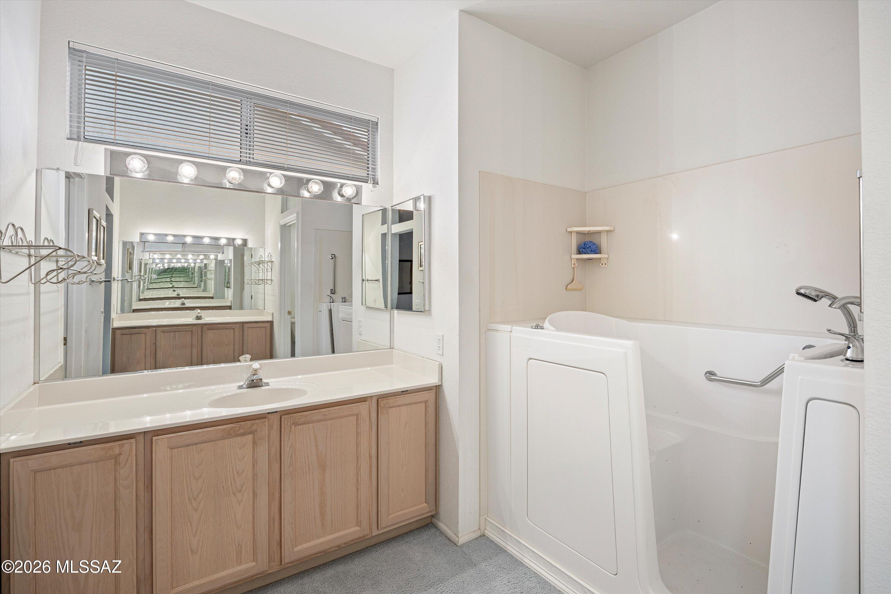 14271 N Fawnbrooke Drive