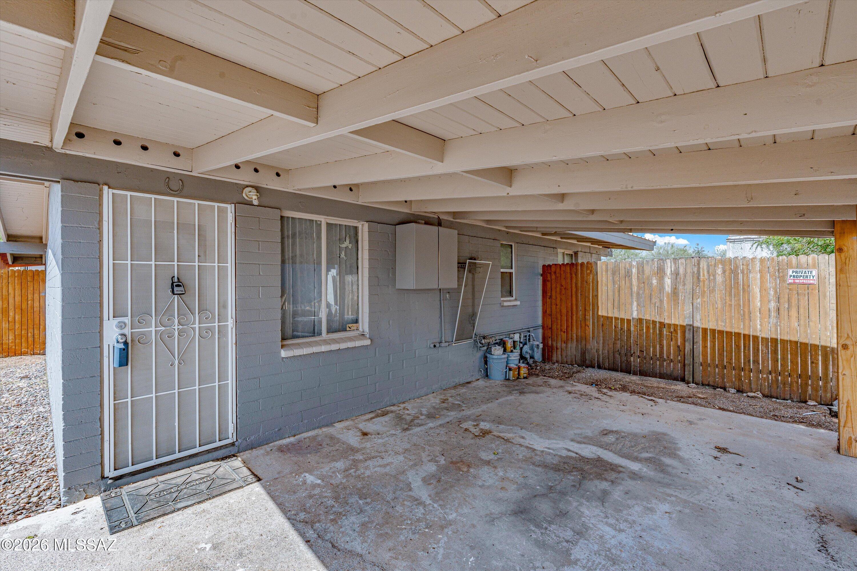 106 S Avenue A