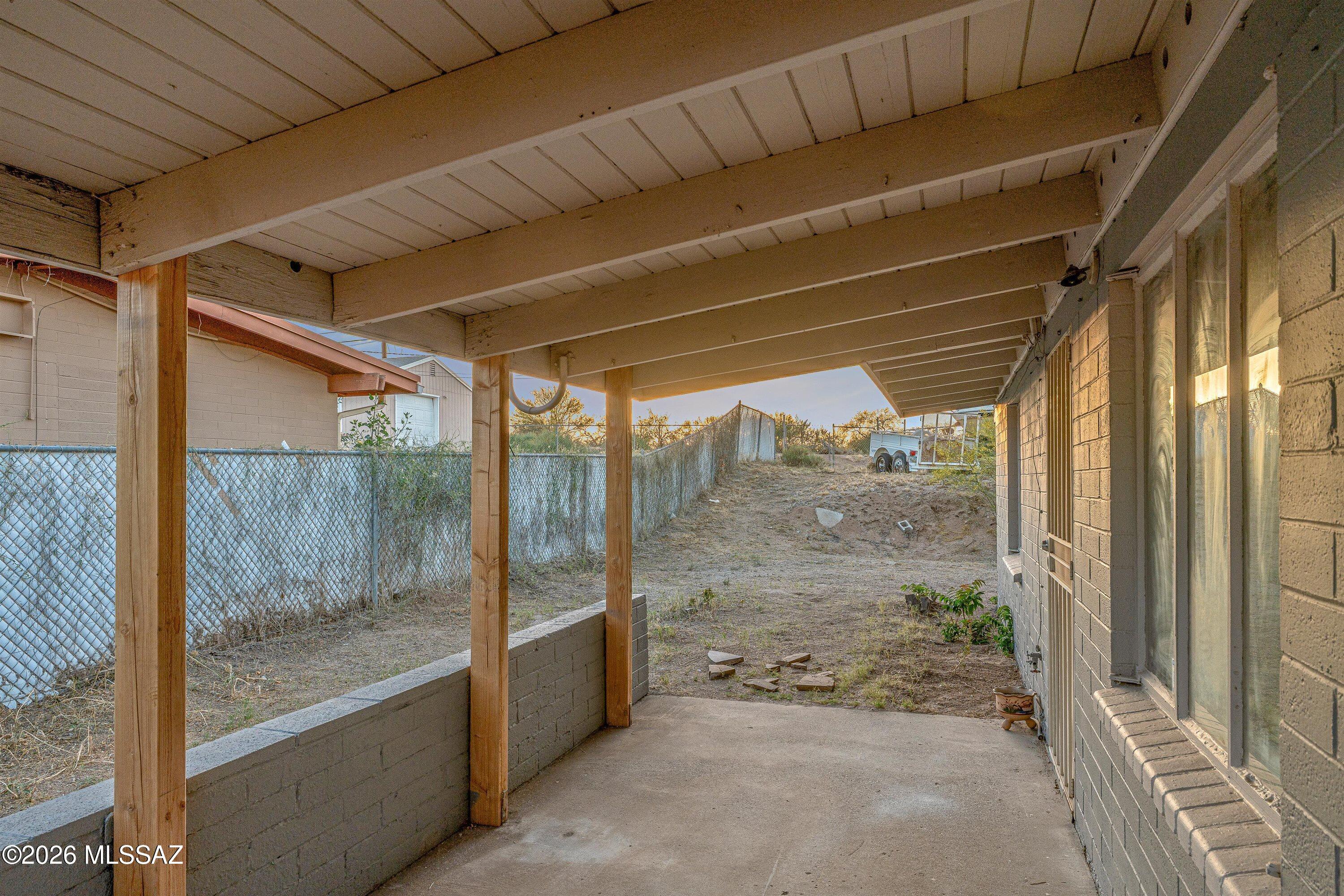 106 S Avenue A
