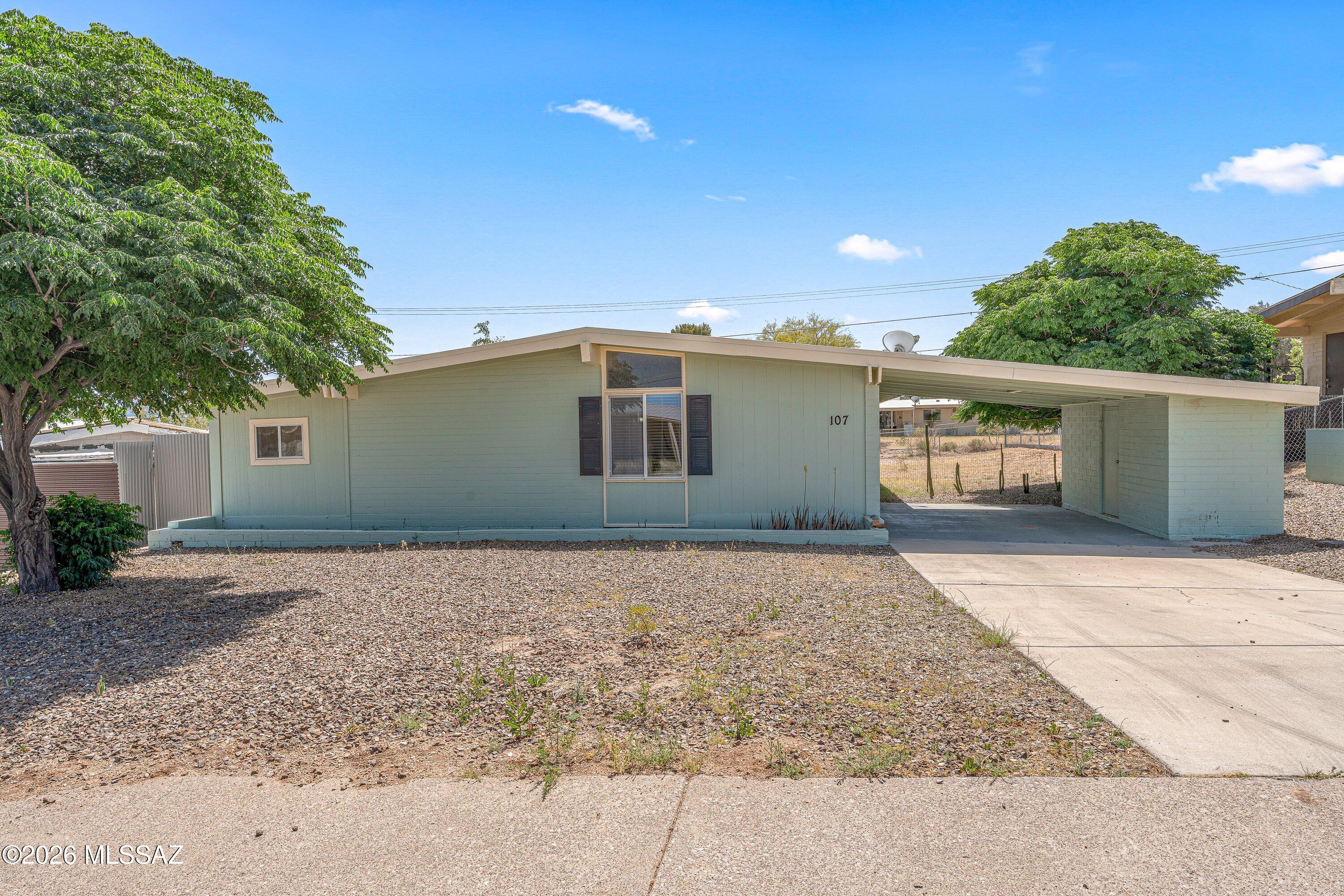 107 S Avenue A